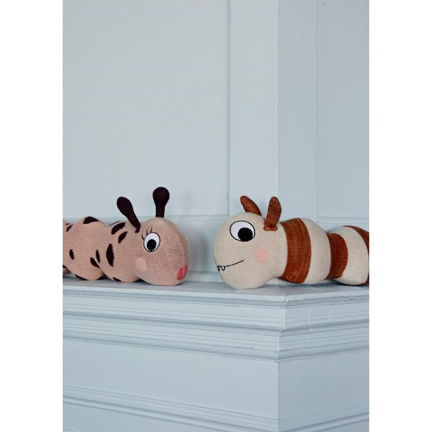 OYOY Leo Larva Figure