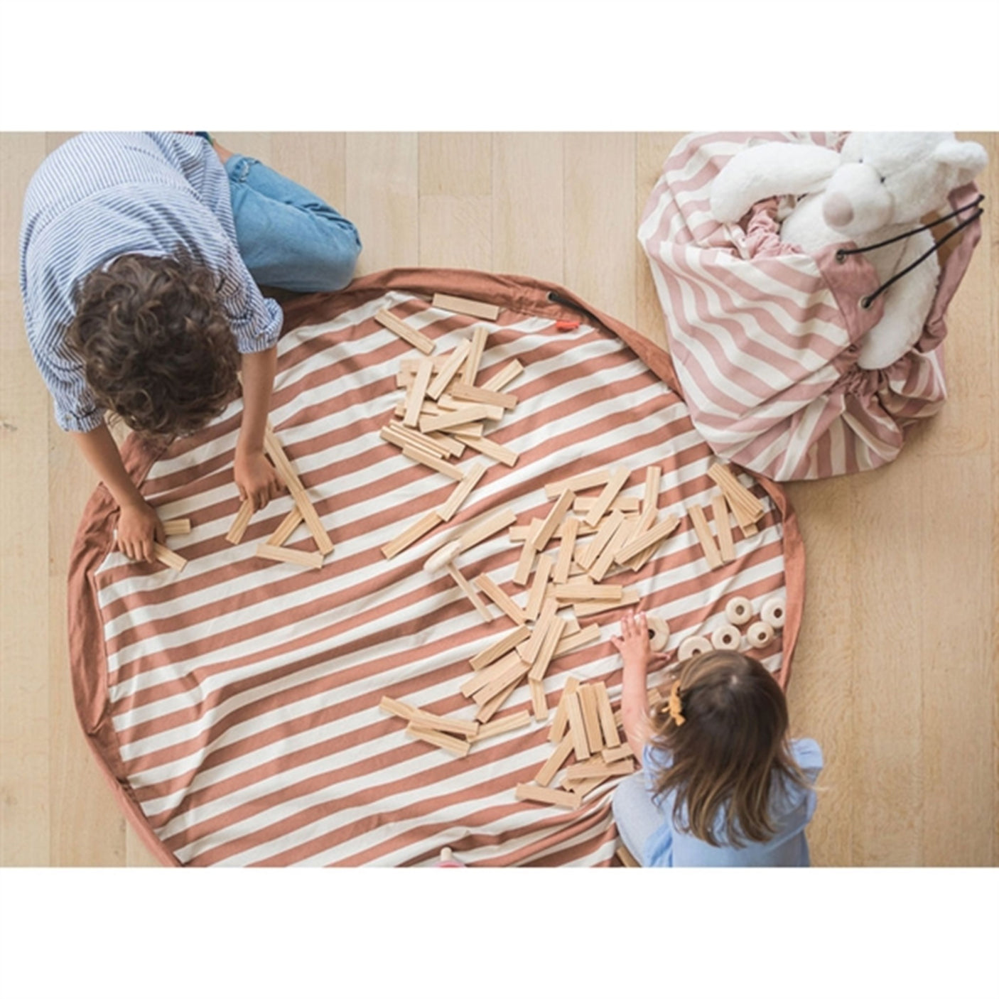 Play&Go 2-in-1 Play Mat Stripes Brown