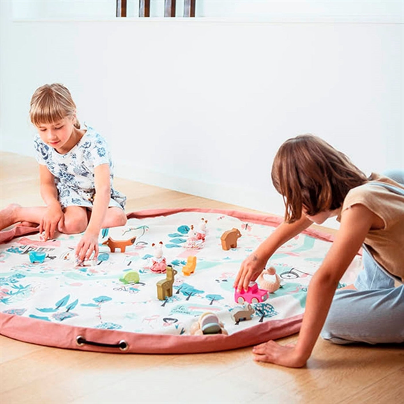 Play&Go 2-in-1 Play Mat Walk in a park