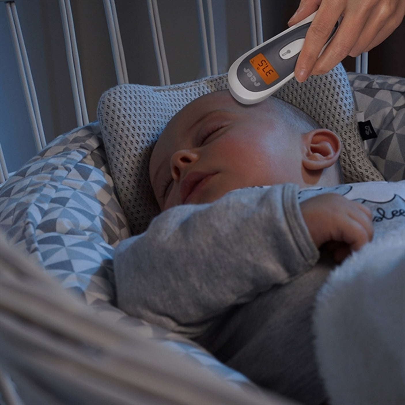 REER Thermometer - Contactless Infrared 3-in-1