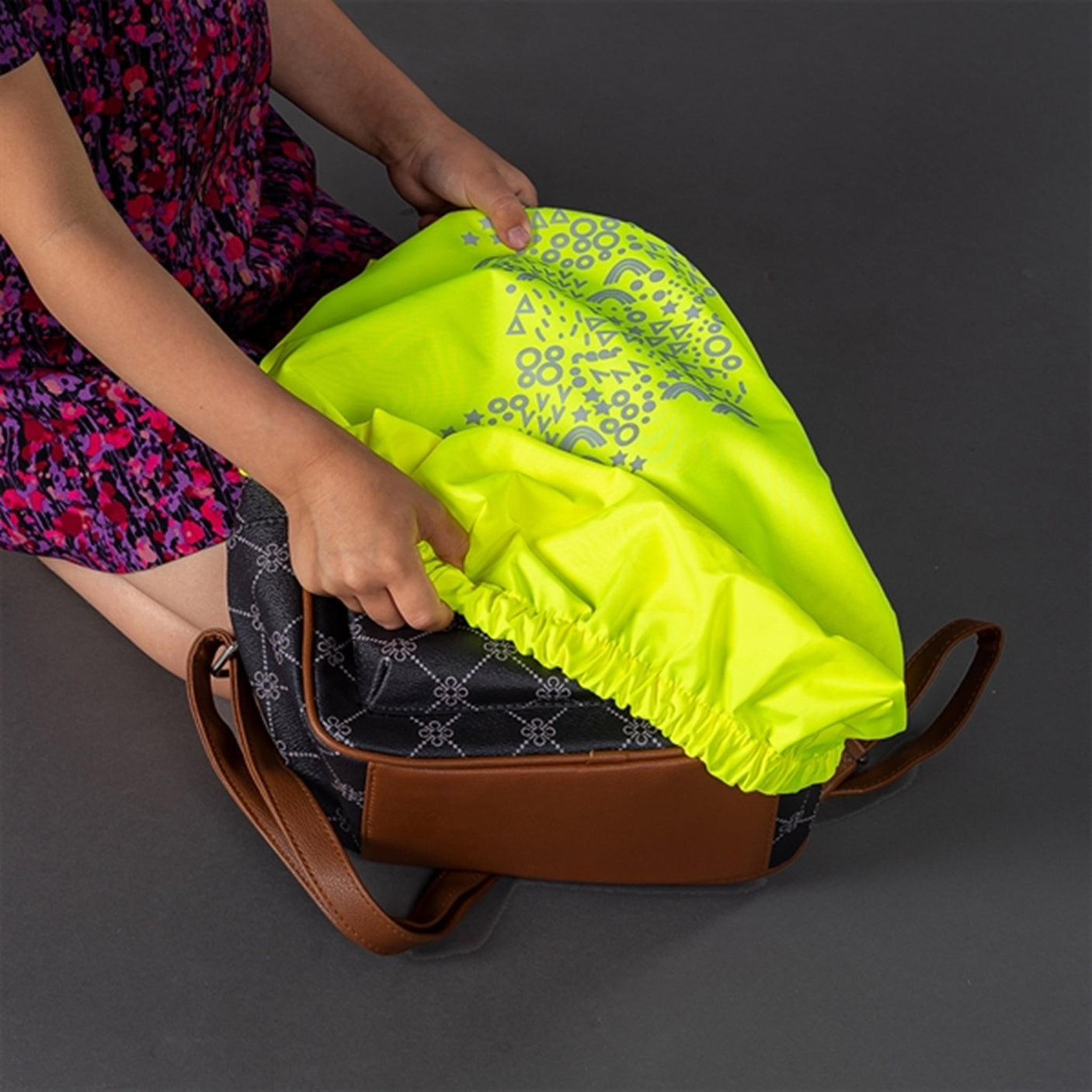 REER Backpack Cover with Reflectors