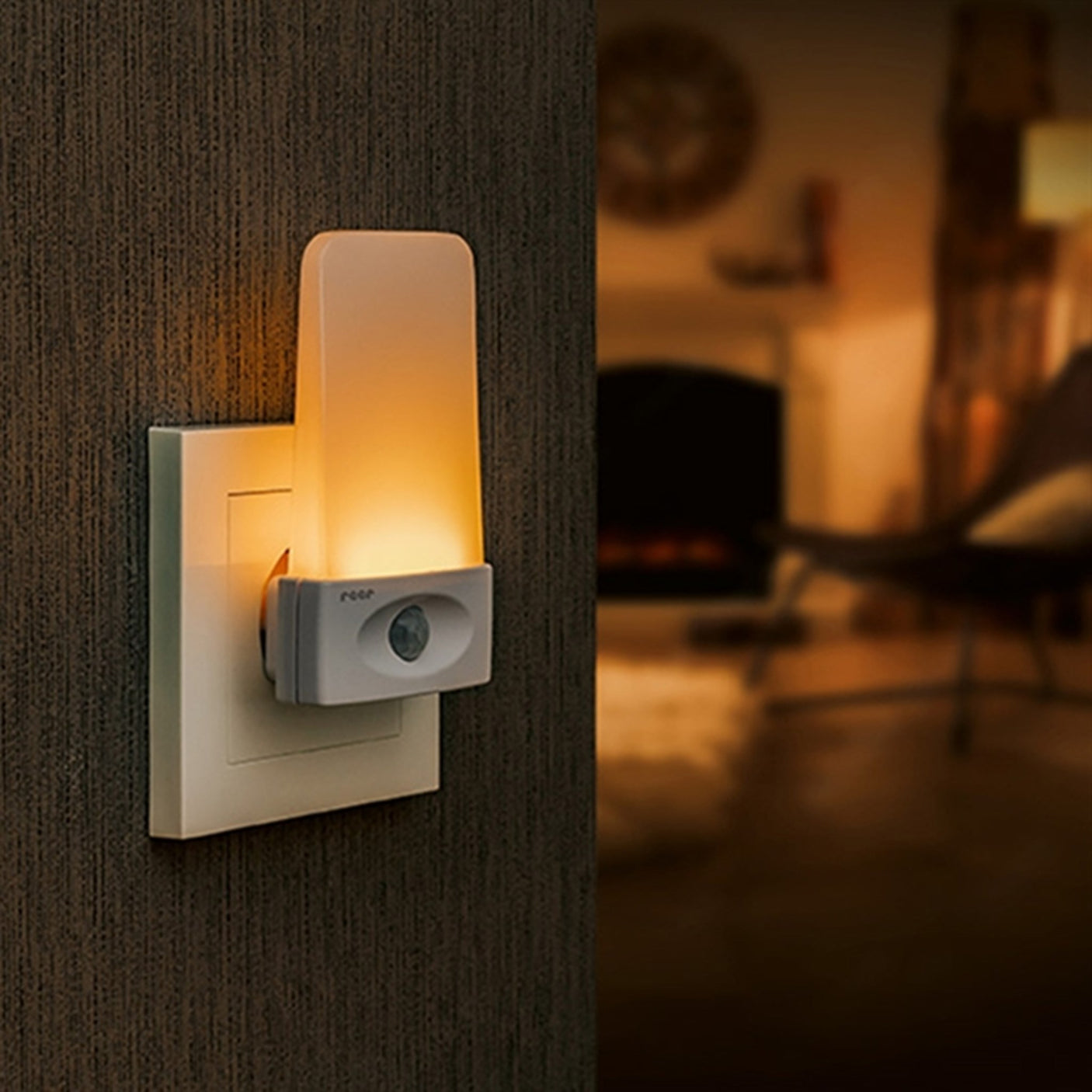 REER Night Light with Motion Sensor