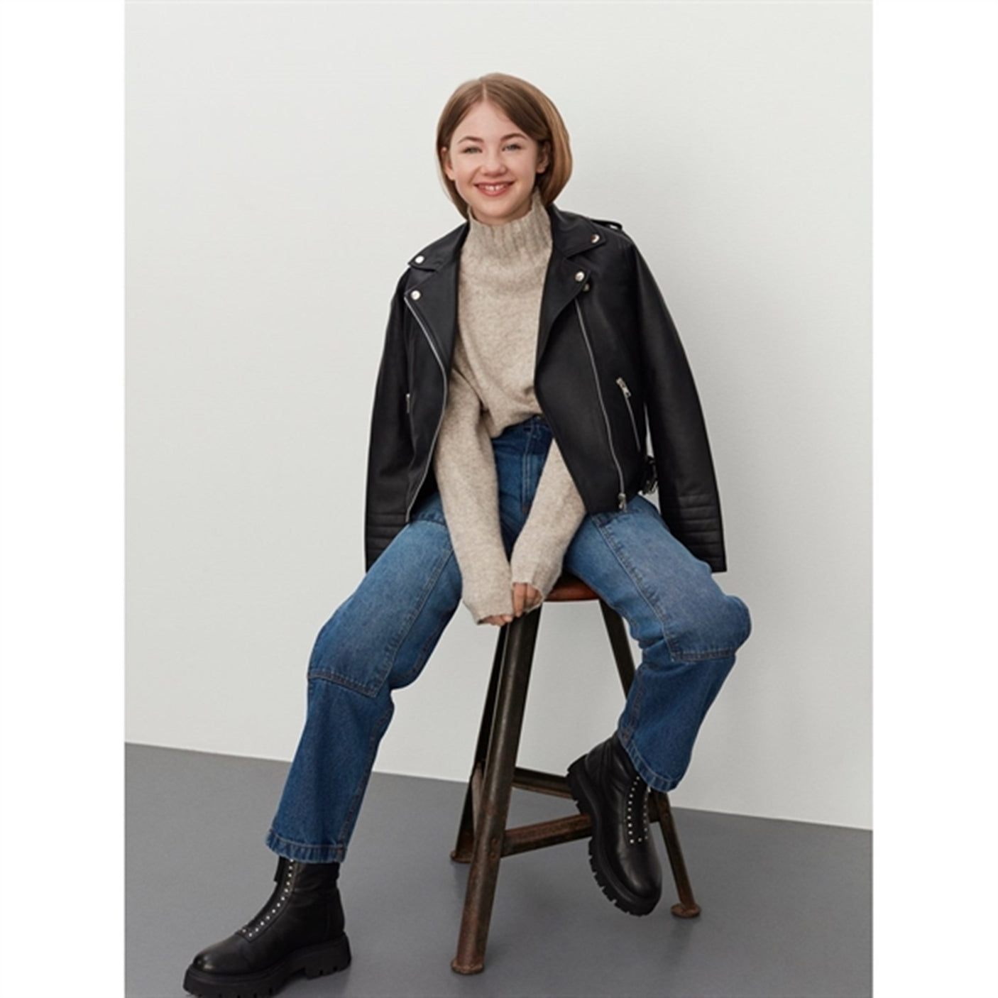 Sofie Schnoor Navy Blue Pants