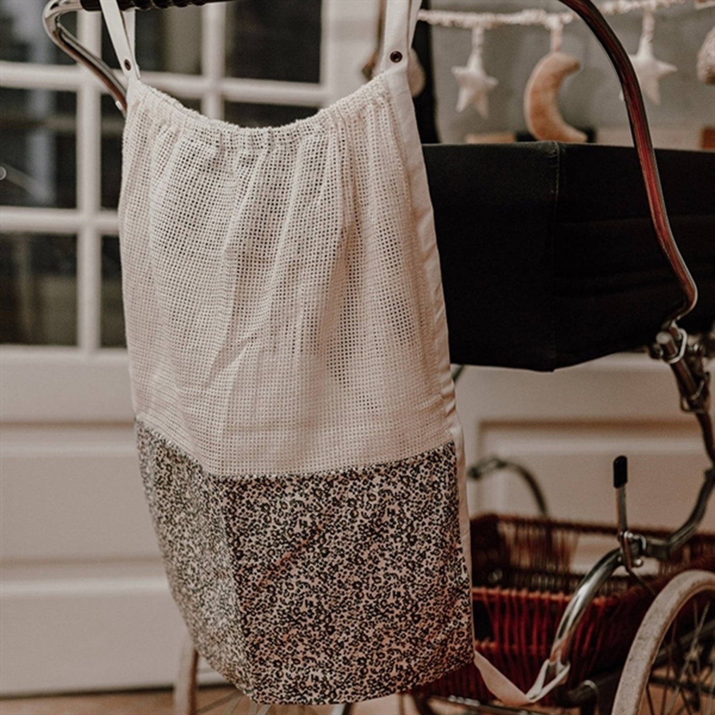 That's Mine Pram Shopper Sole Flores Sandshell/Blue