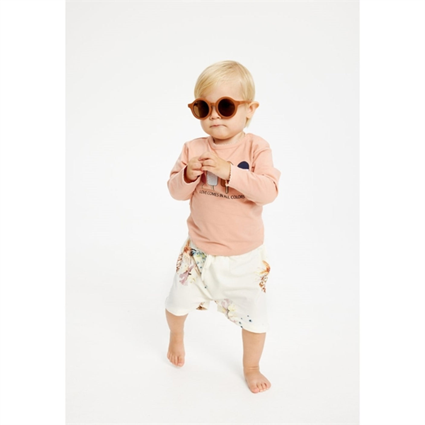 THE NEW Siblings White Swan Coral AOP Gaige Shorts