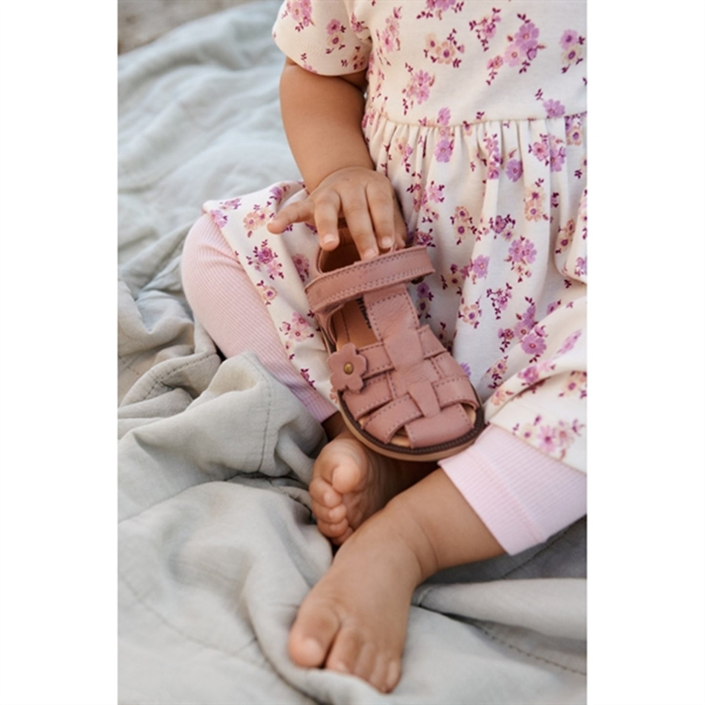 Wheat Sandal Closed Toe Sky Flower Old Rose