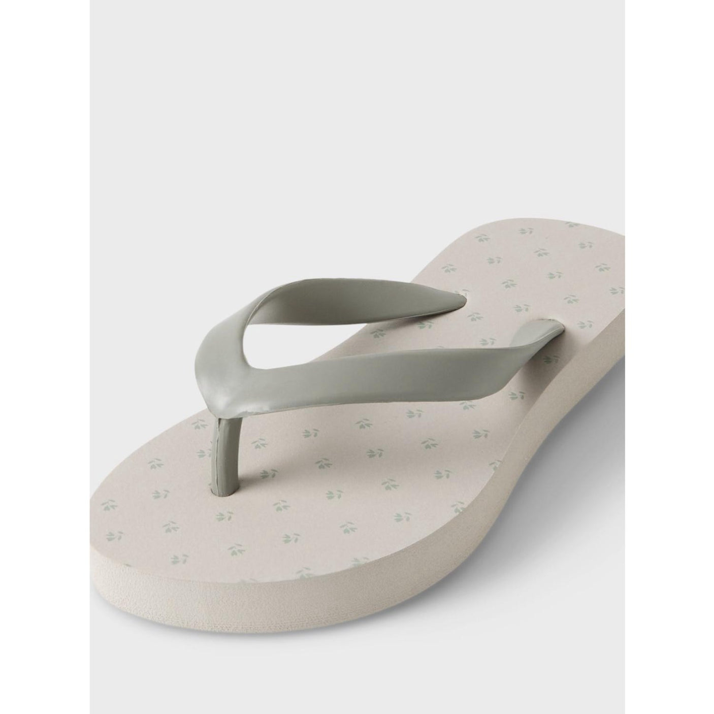 Lil'Atelier Pure Cashmere Fifer Flip Flop