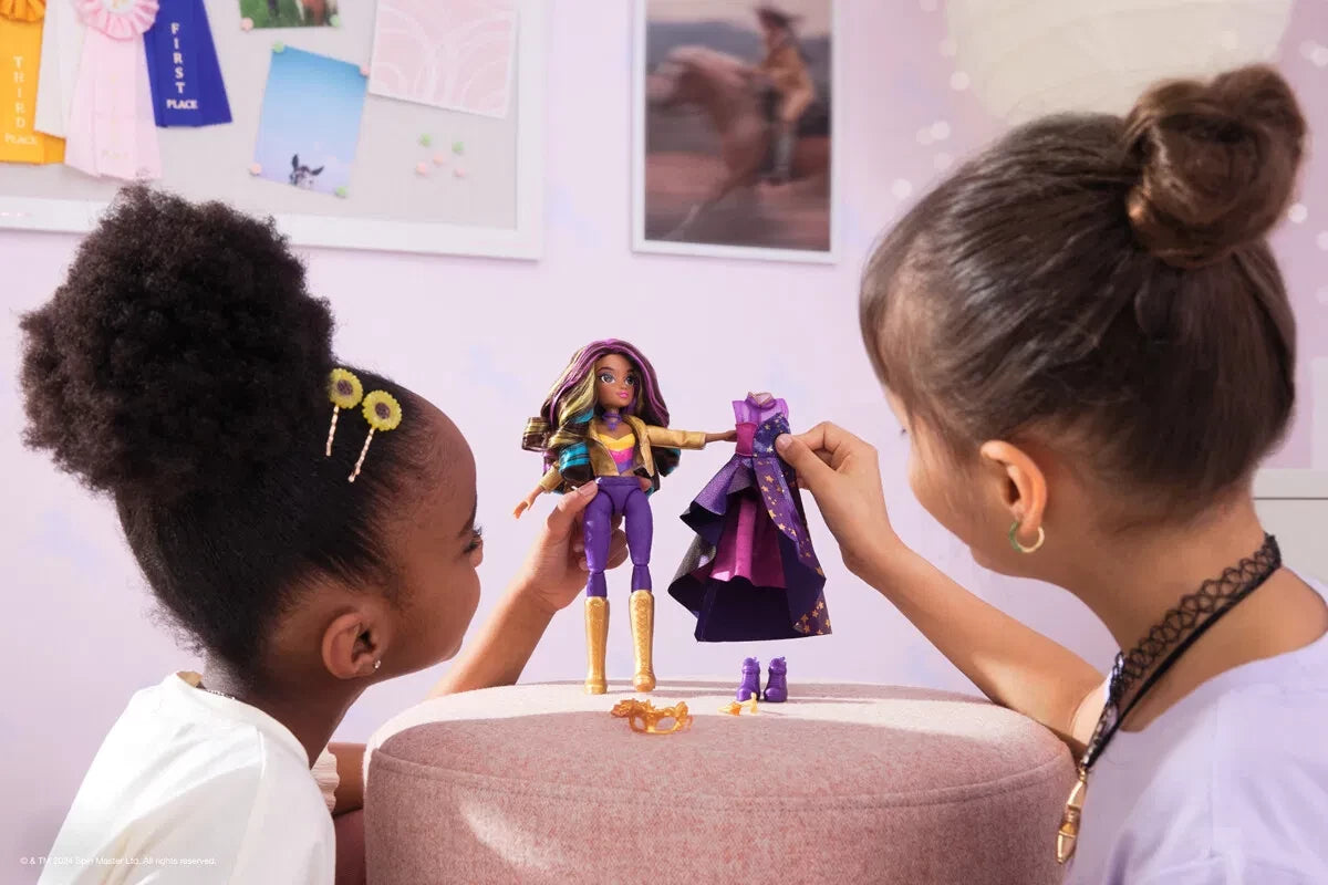 Unicorn Academy Dlx Doll Sophia Masquerade 24 cm