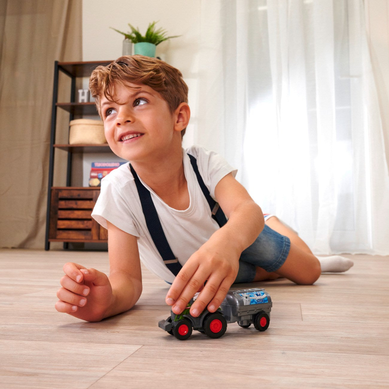 Dickie Toys Fendt tractor set with trailer
