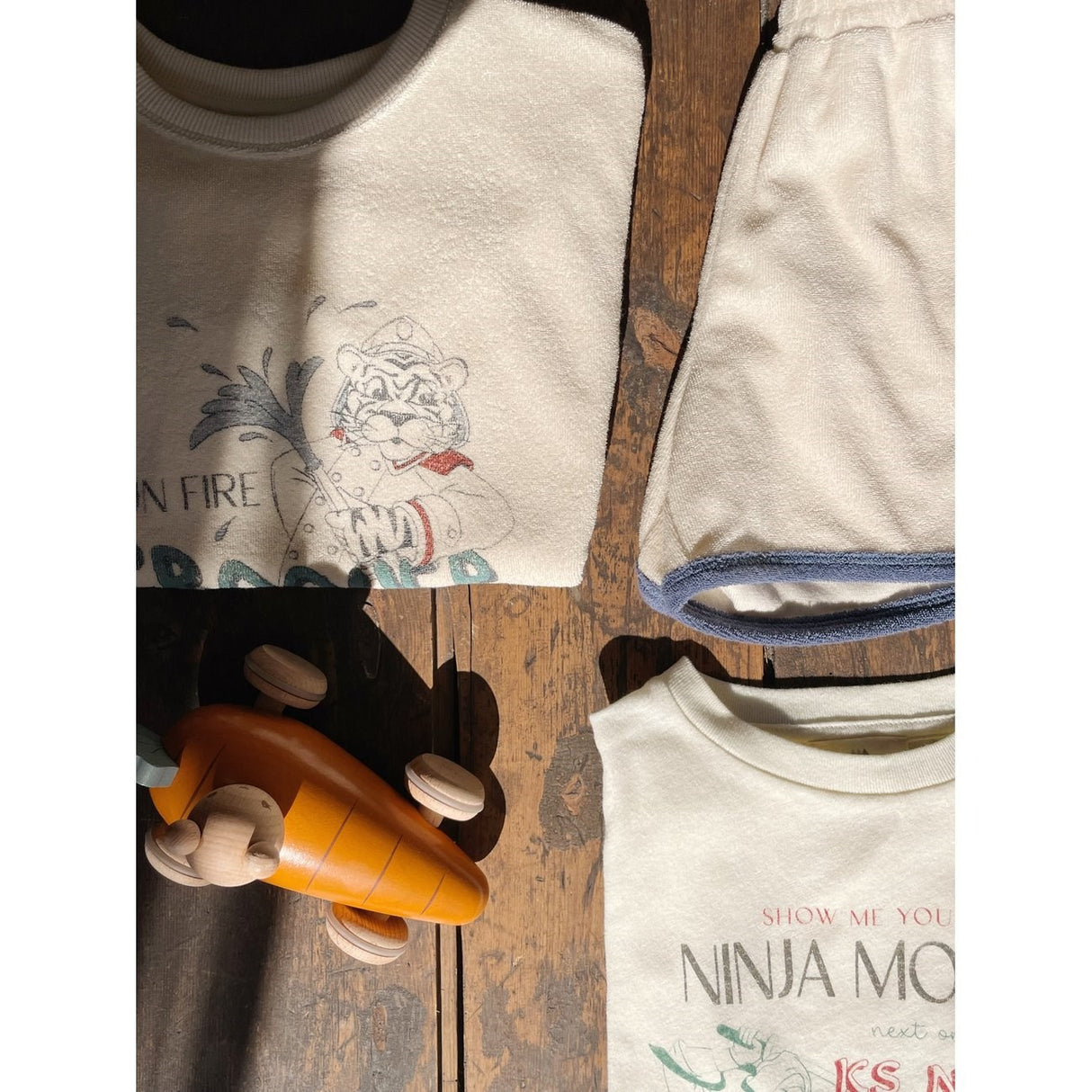Konges Sløjd Antique White Itty T-shirt