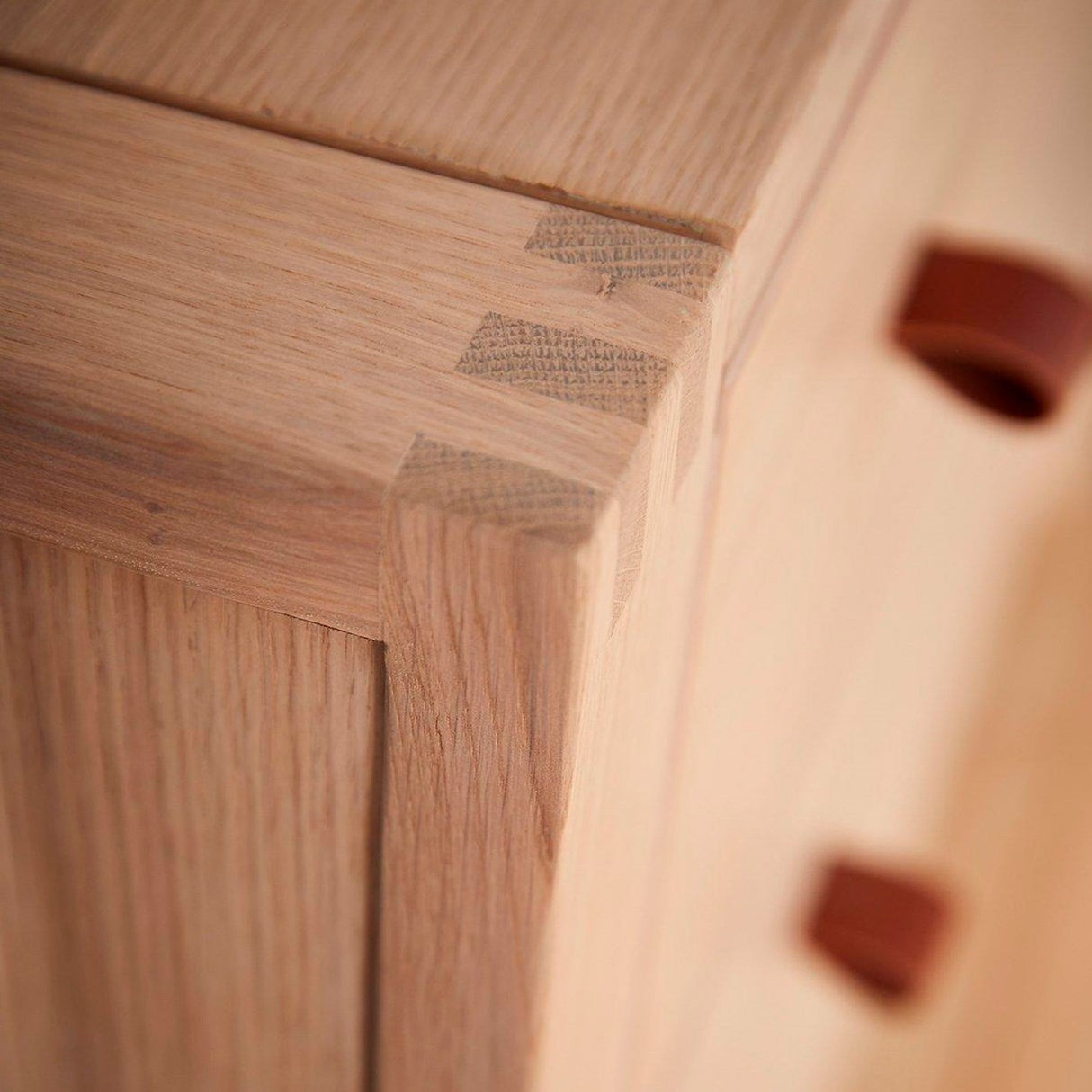 Leander Linea™ Chest of Drawers Oak