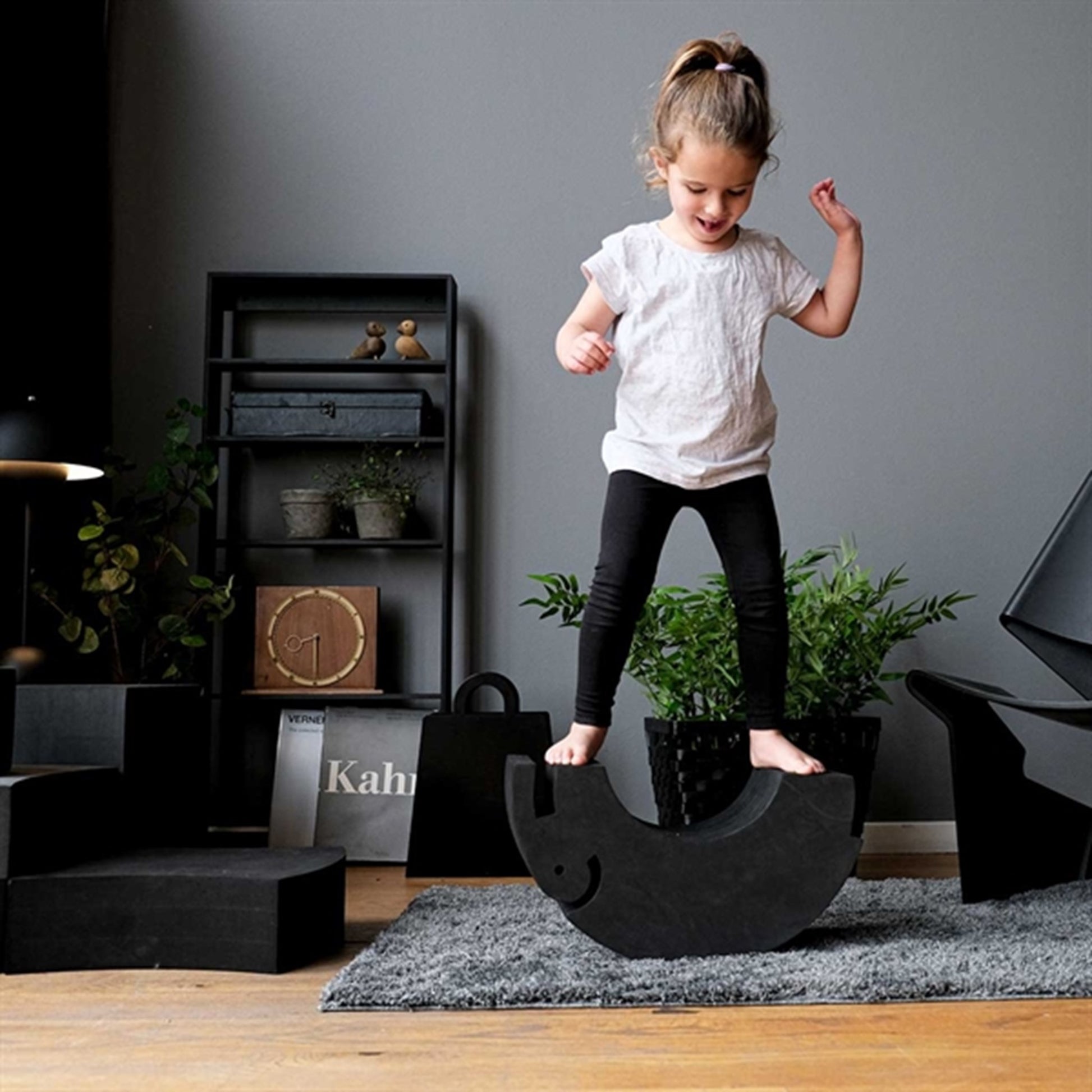 bObles Elephant Limited Black