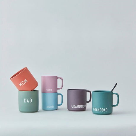 Design Letters Favorite Mini Cup Sister