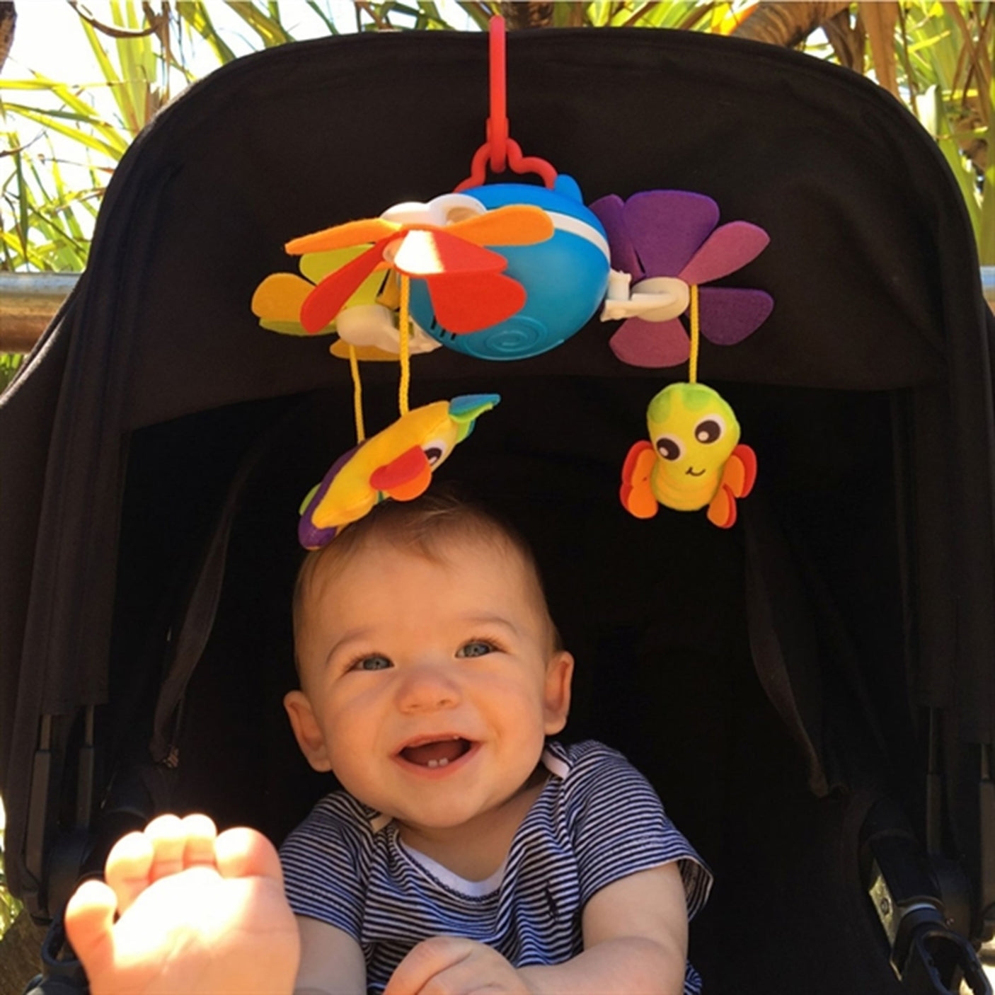 Playgro Musical Travel Mobile 3