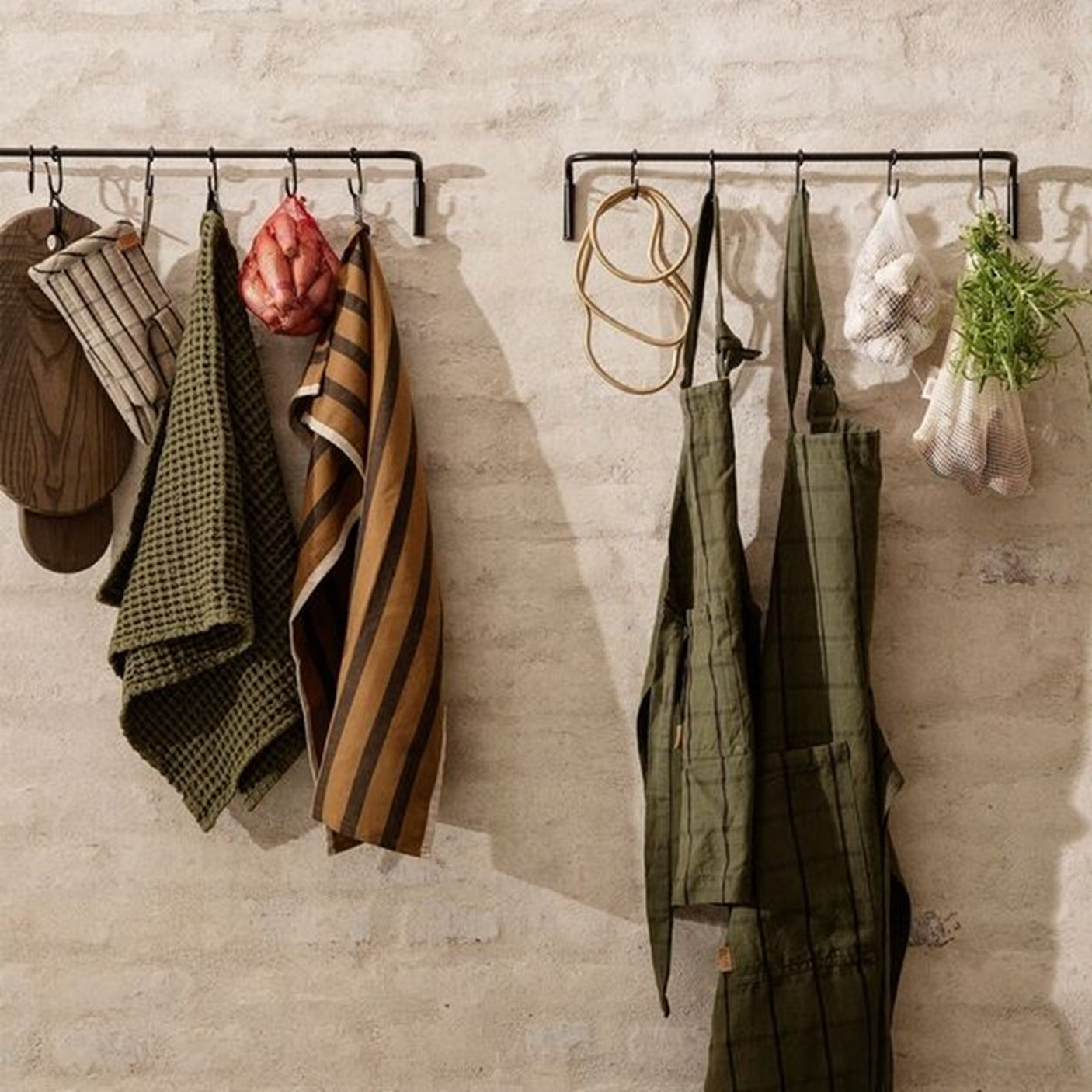 Ferm Living Kids Hale Apron Green/Black