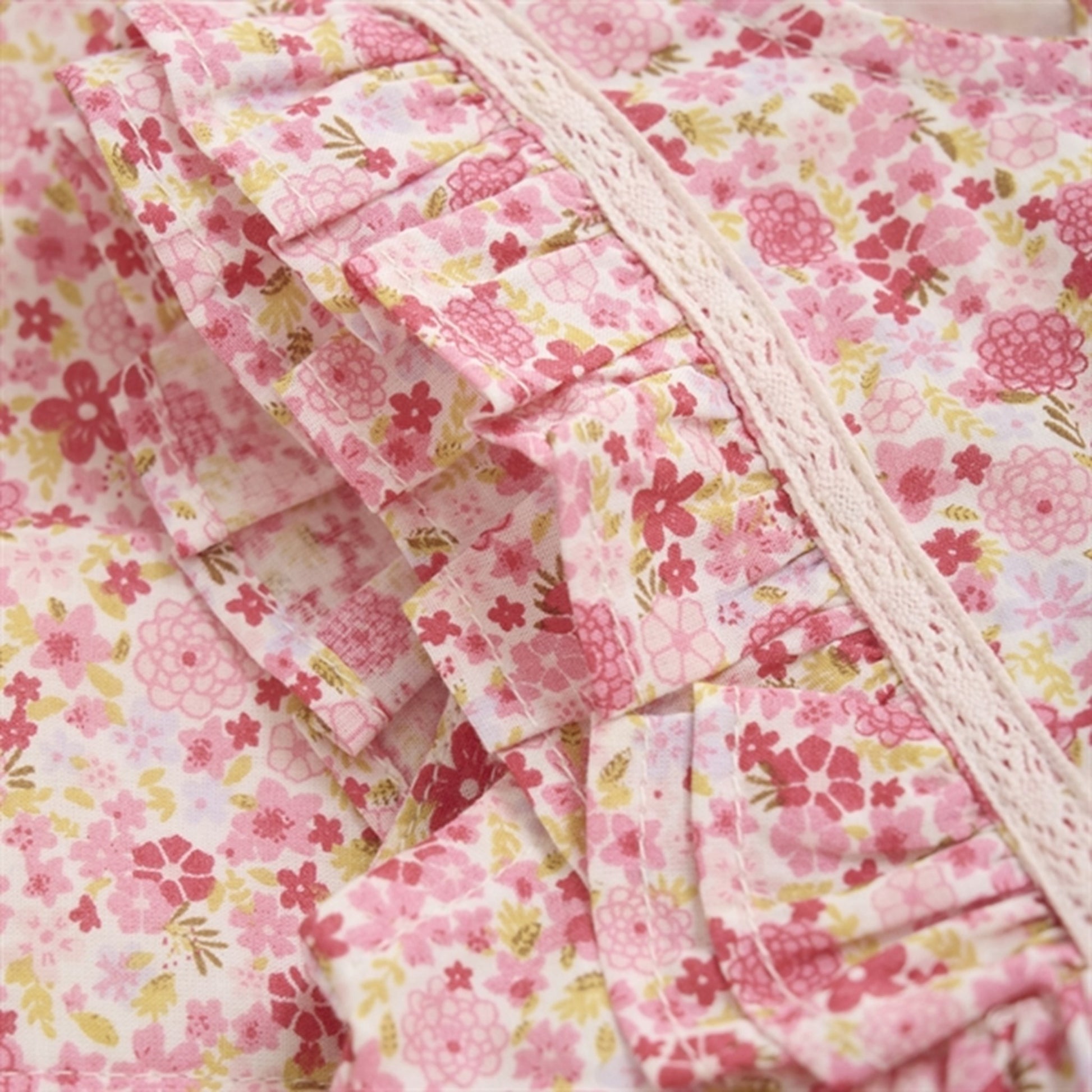 Minymo Pink Dogwood Dress AOP w. Lining