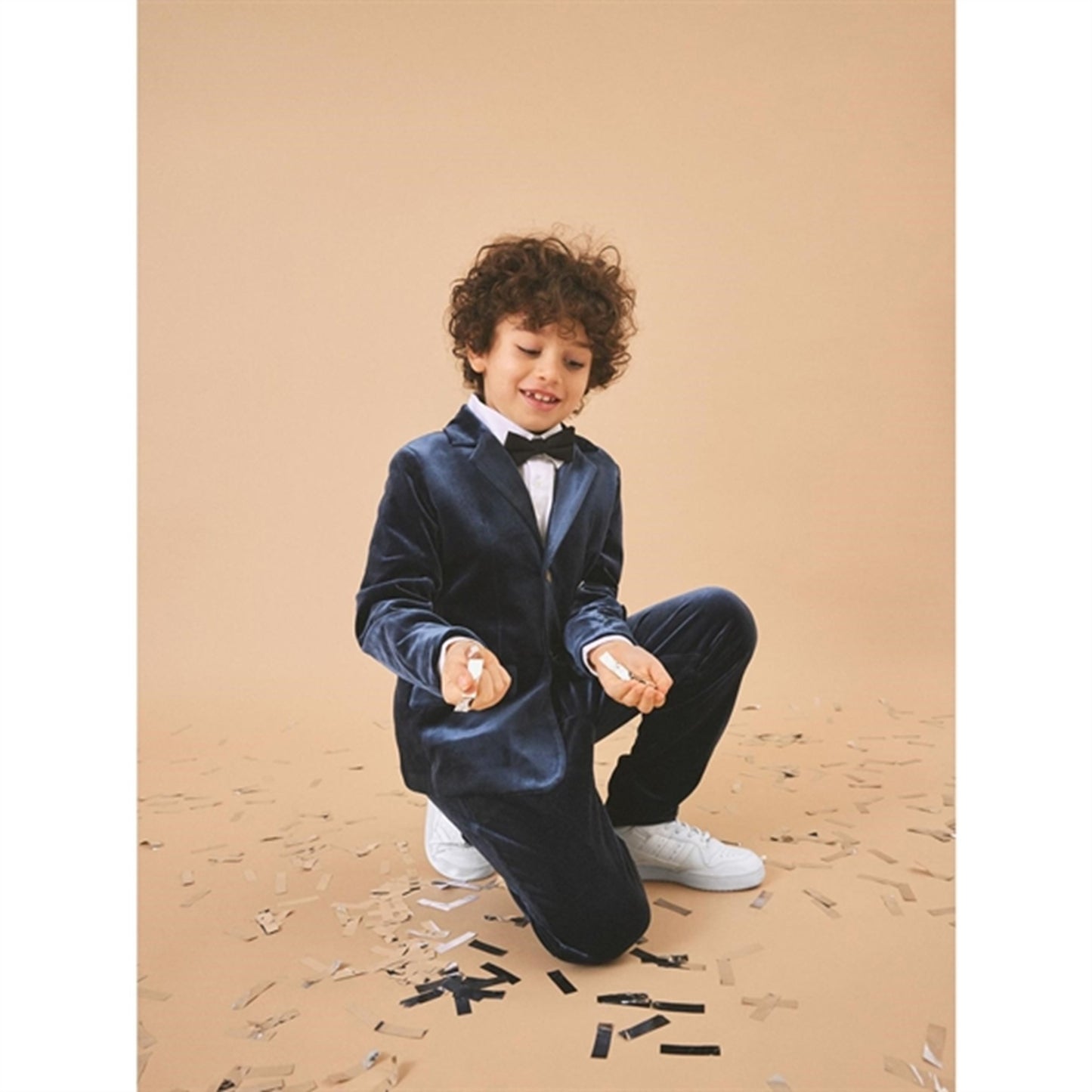 Name it Black Rolle Butterfly