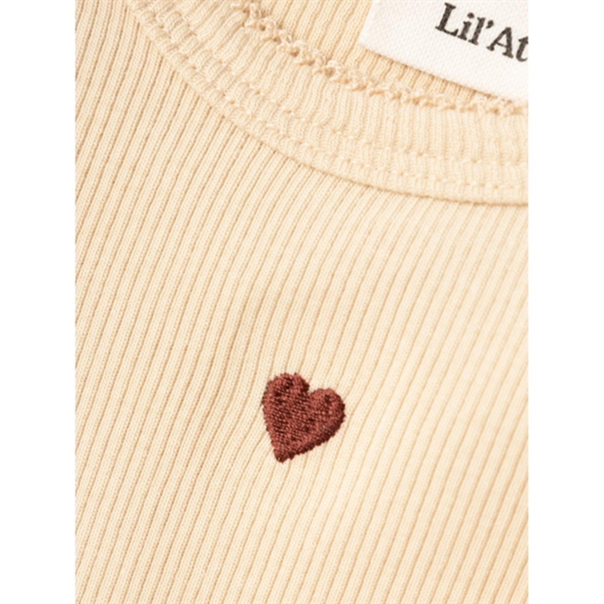 Lil'Atelier Wood Ash Embroidery Gago Kuo Slim Body