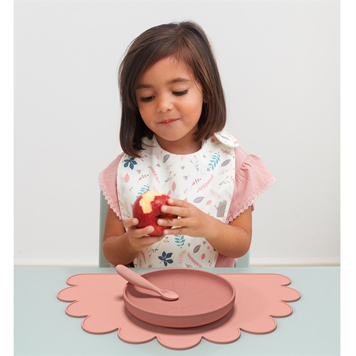 Cam Cam Copenhagen Silicone Plates 2- pack Flower Rose Mix