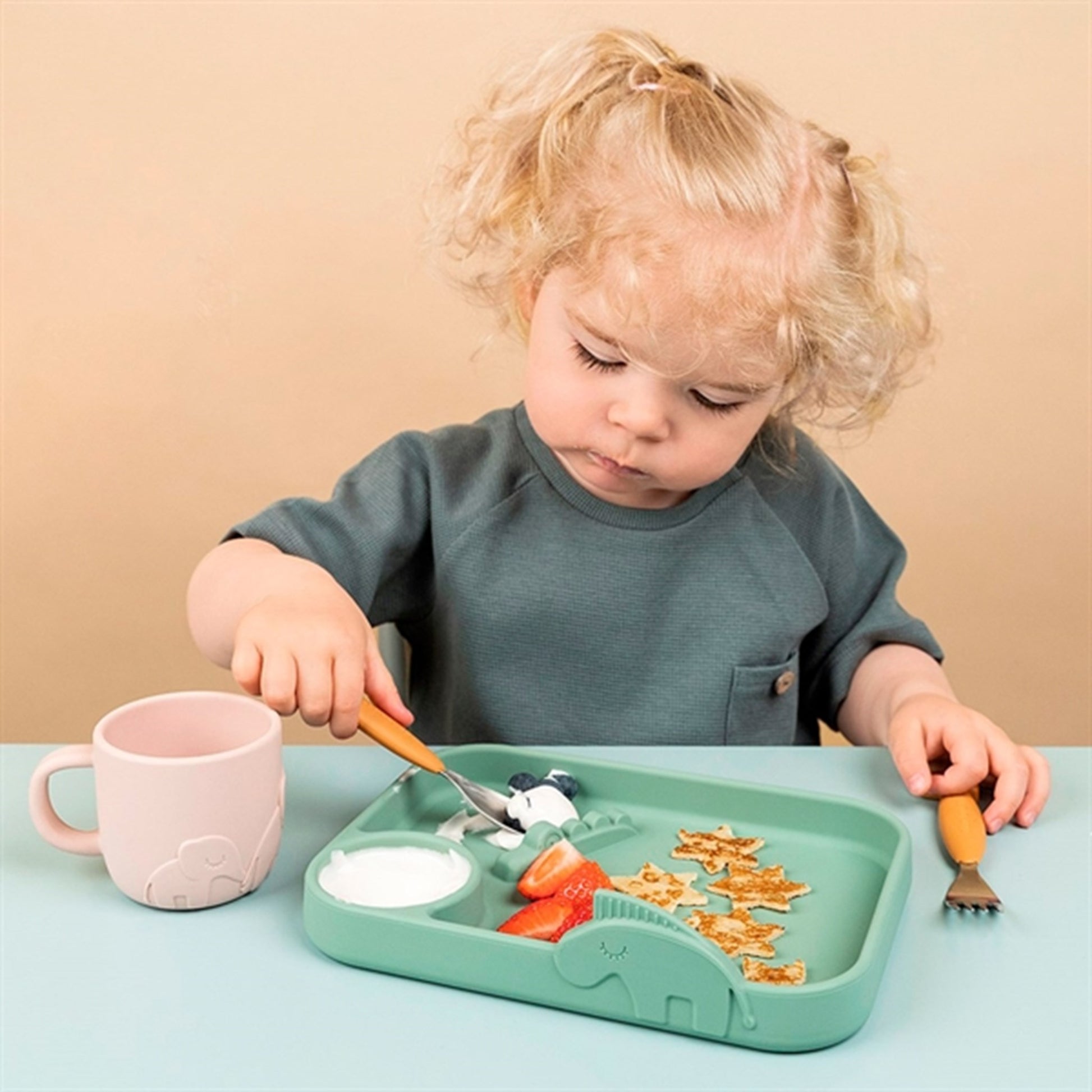 Done by Deer Peekaboo Plate Green