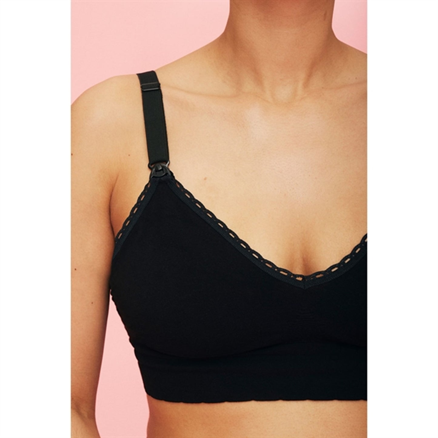 momkind Nursing Bra Black