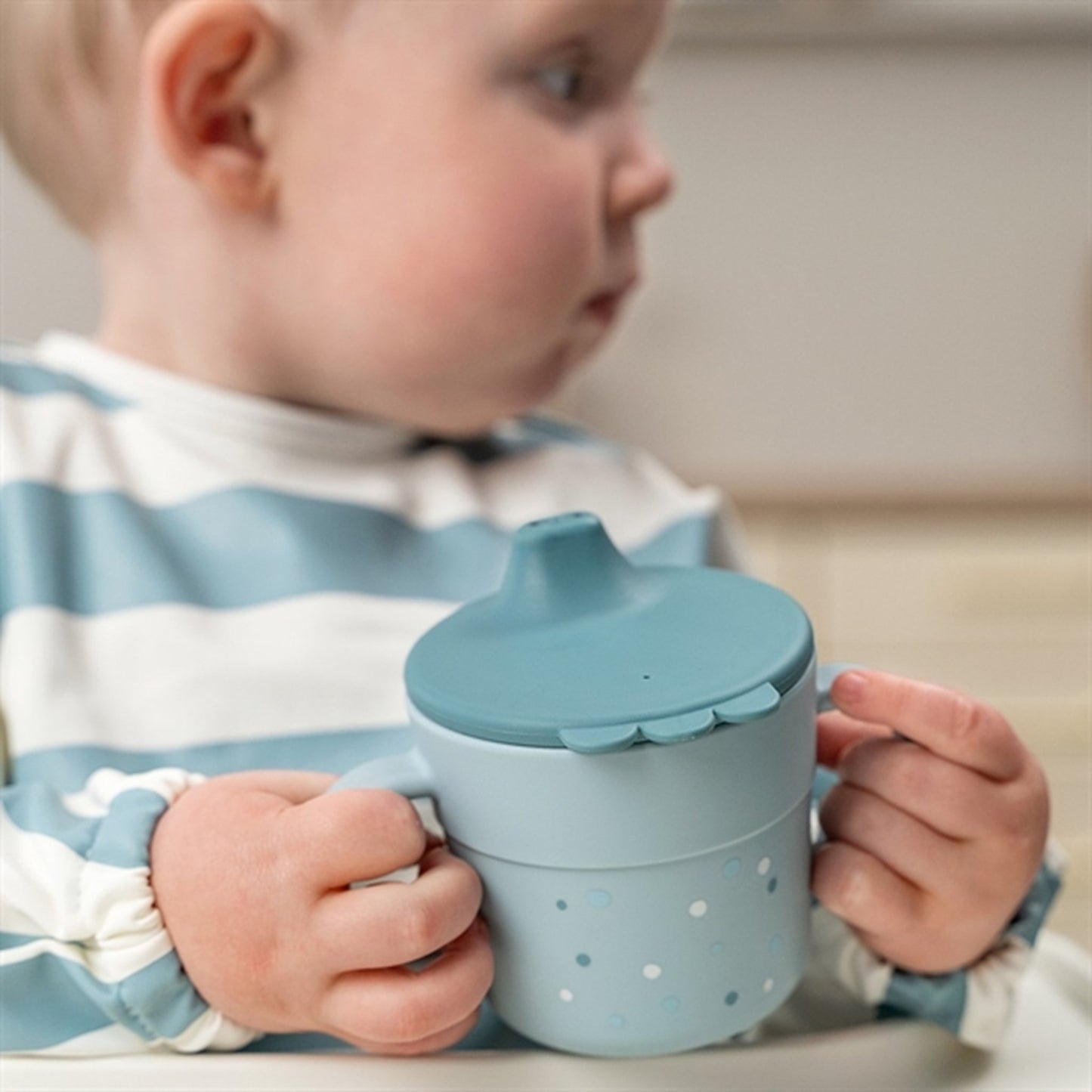 Done by Deer Foodie Spout Cup Happy Dots Blue