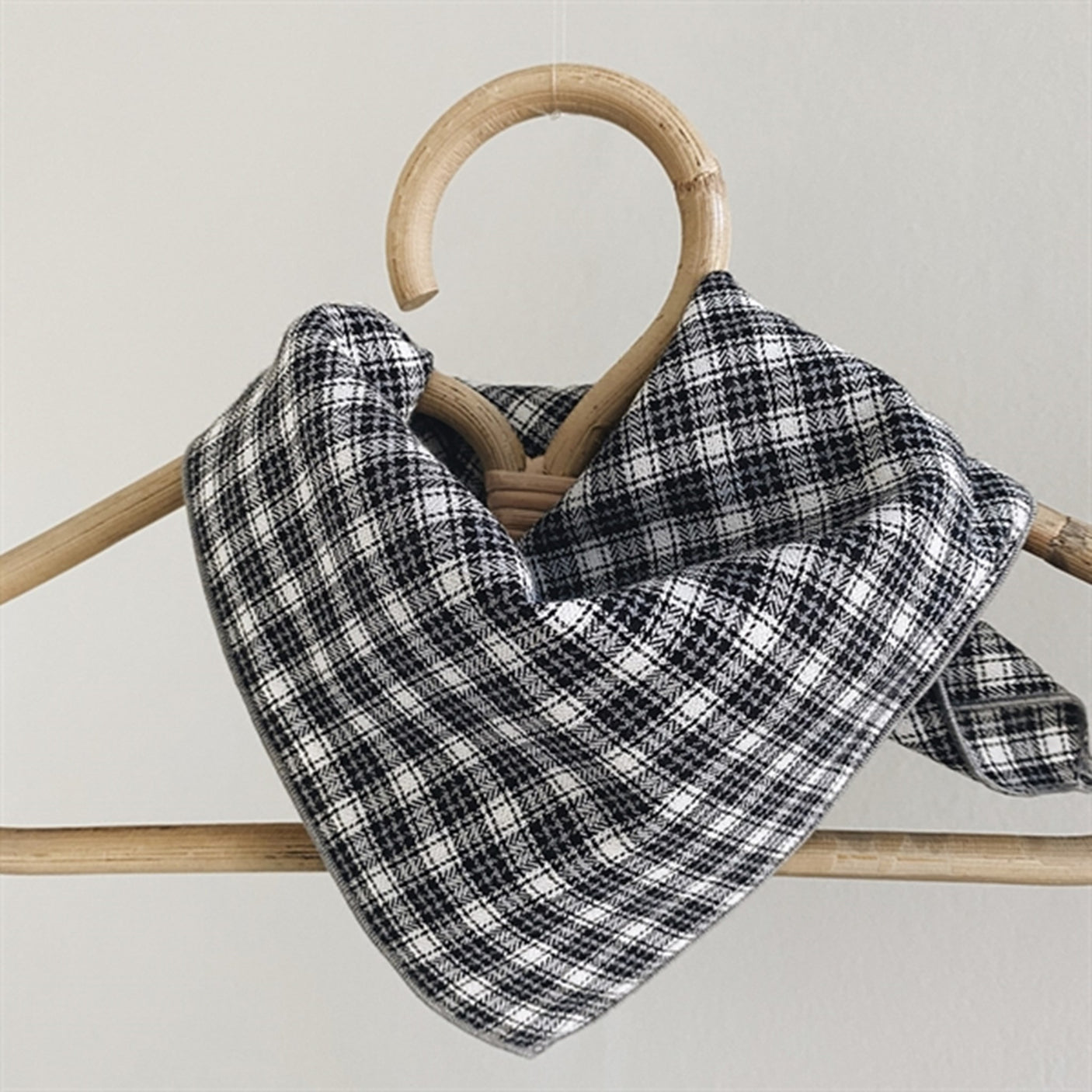 lalaby Winter Check Eddie Scarf