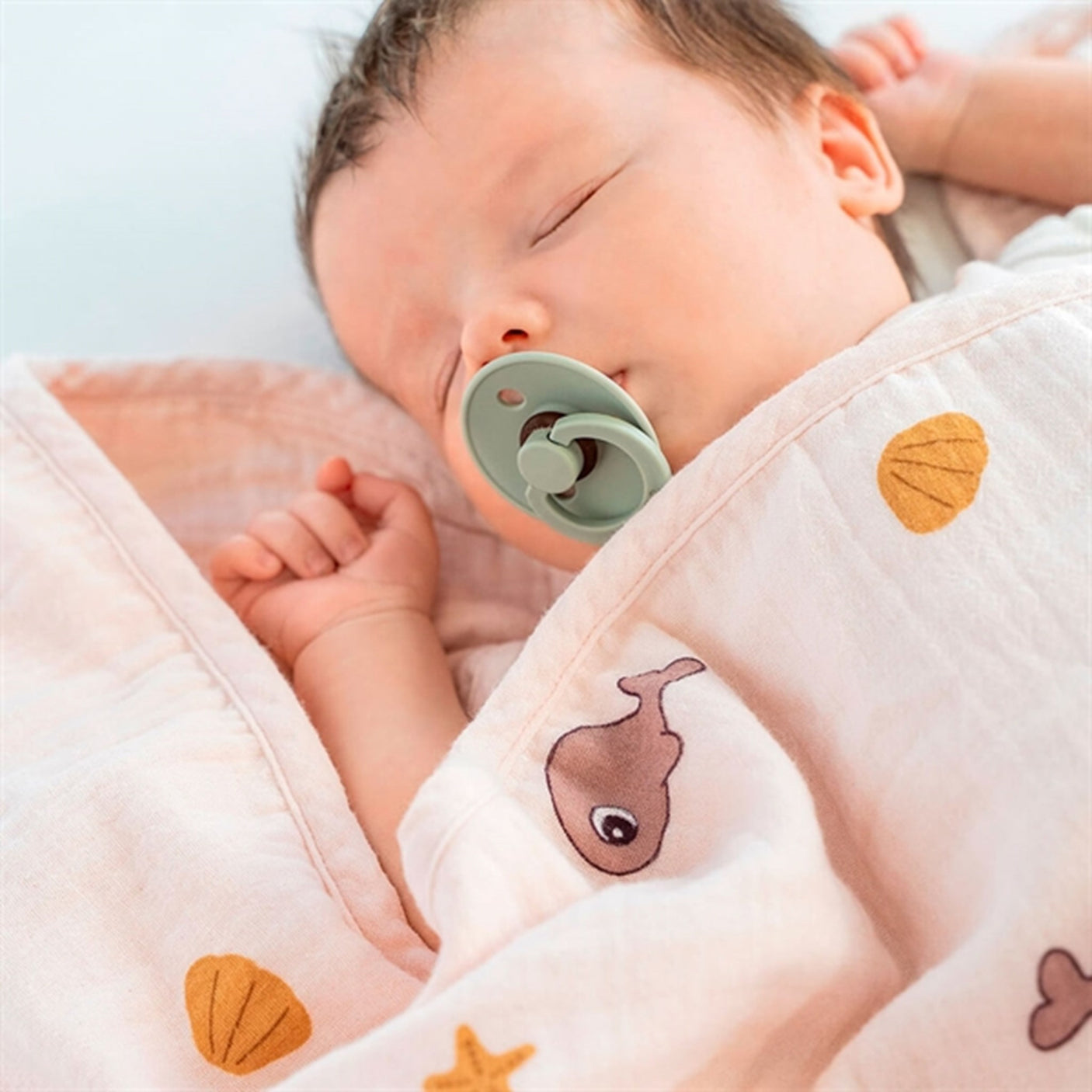 Done by Deer Waffle Blanket GOTS Wally Powder