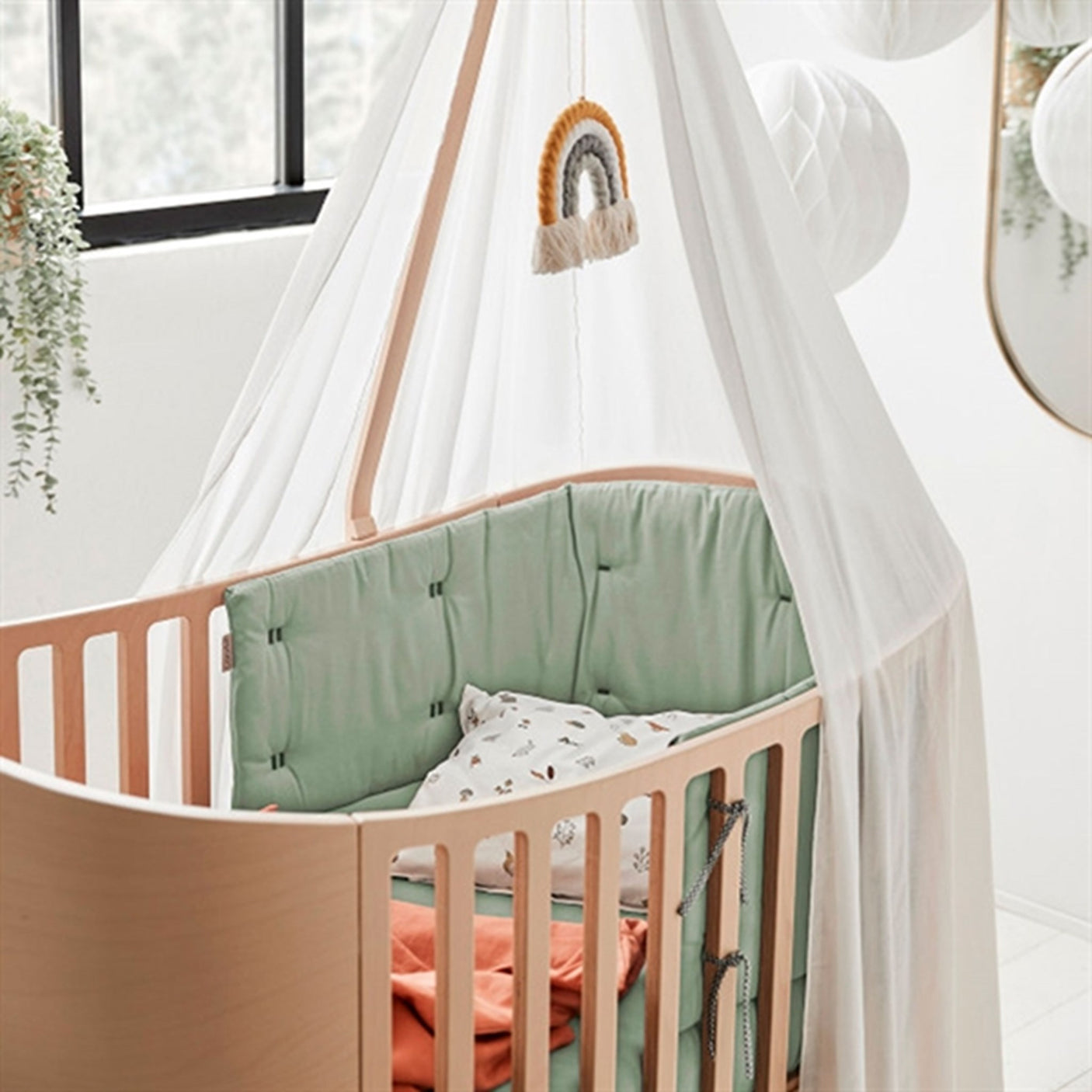 Leander Bed Bumper til Classic™ Baby Bed Sage Green