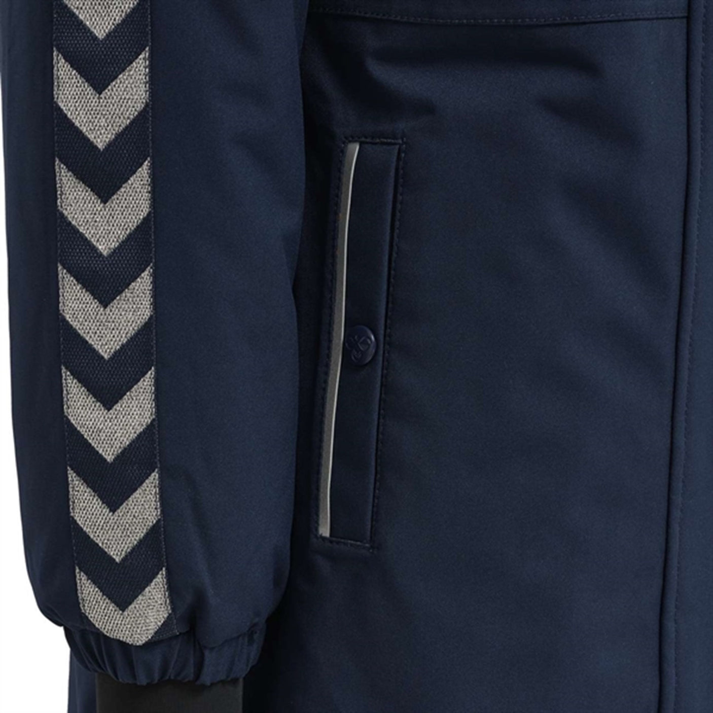 Hummel Leaf Winter Jacket Tex Black Iris 3