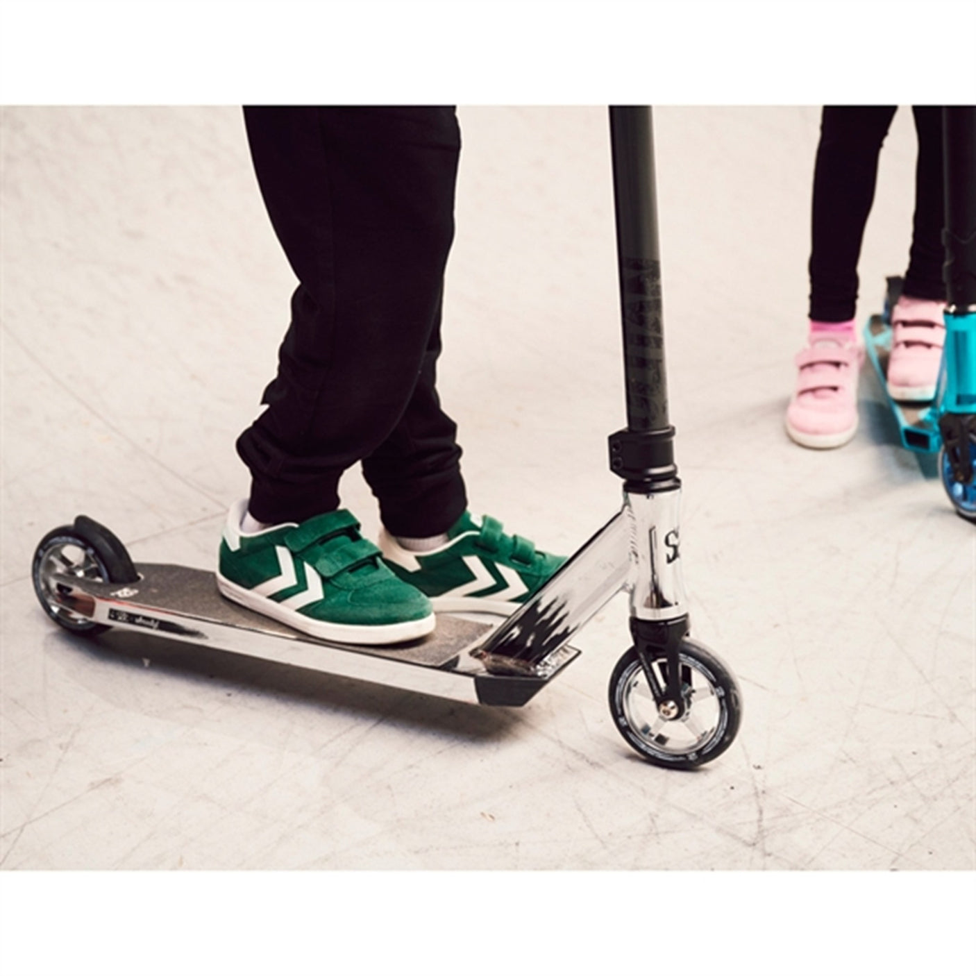 Hummel Victory Suede II Sneakers Pineneedle