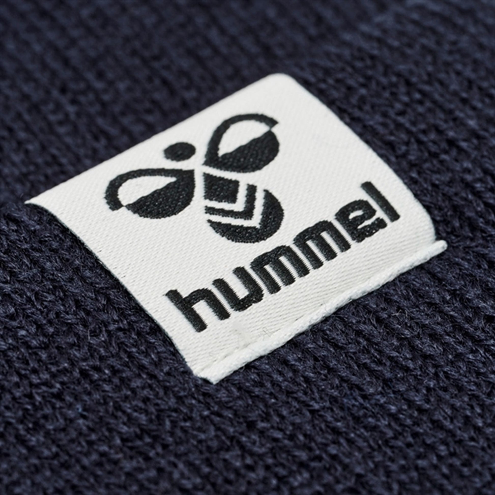 Hummel Beanie Park Black Iris
