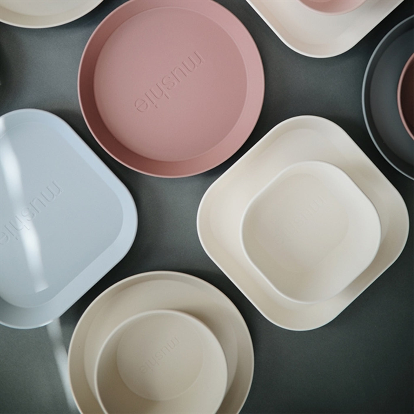 Mushie Plate Square Ivory