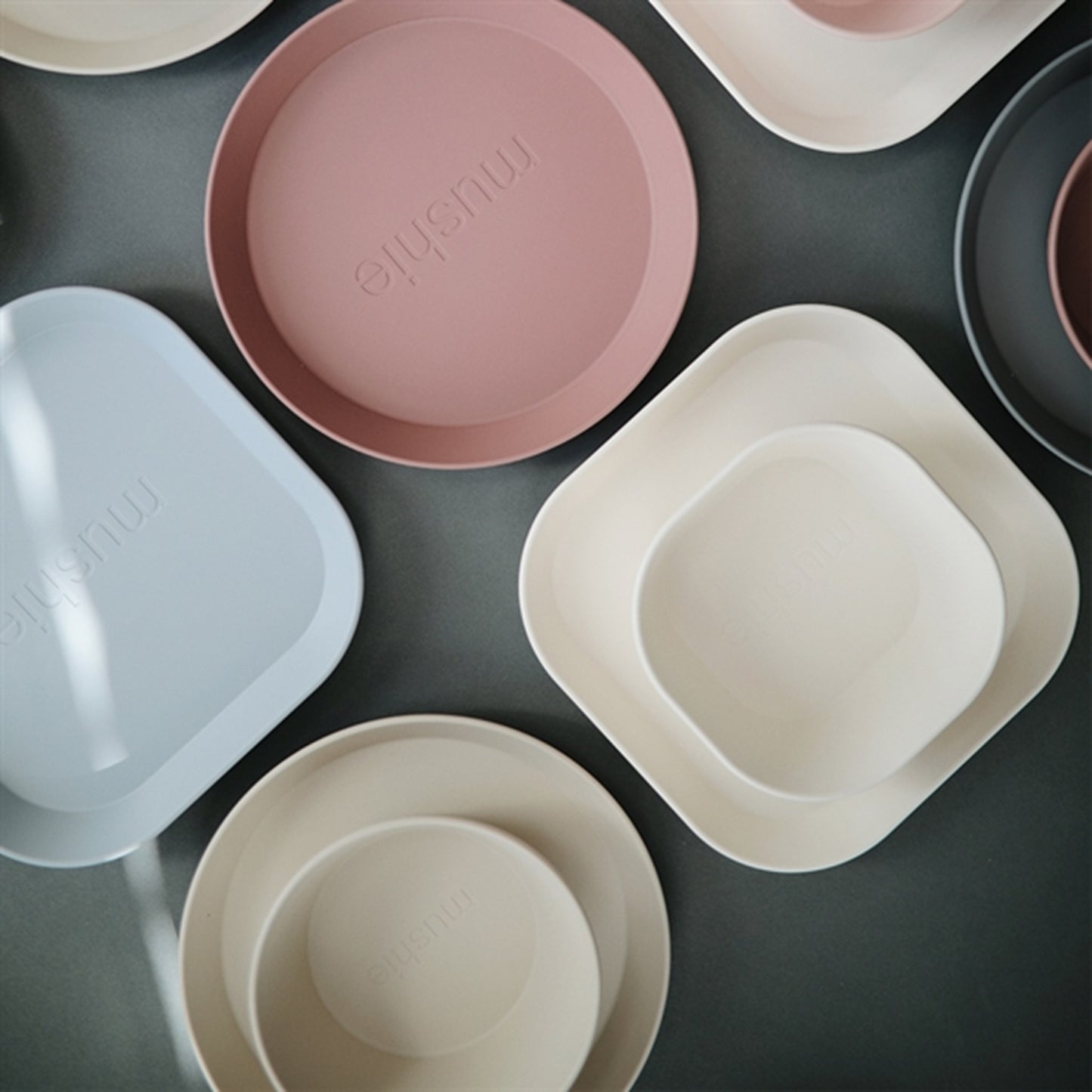 Mushie Plate Square Ivory