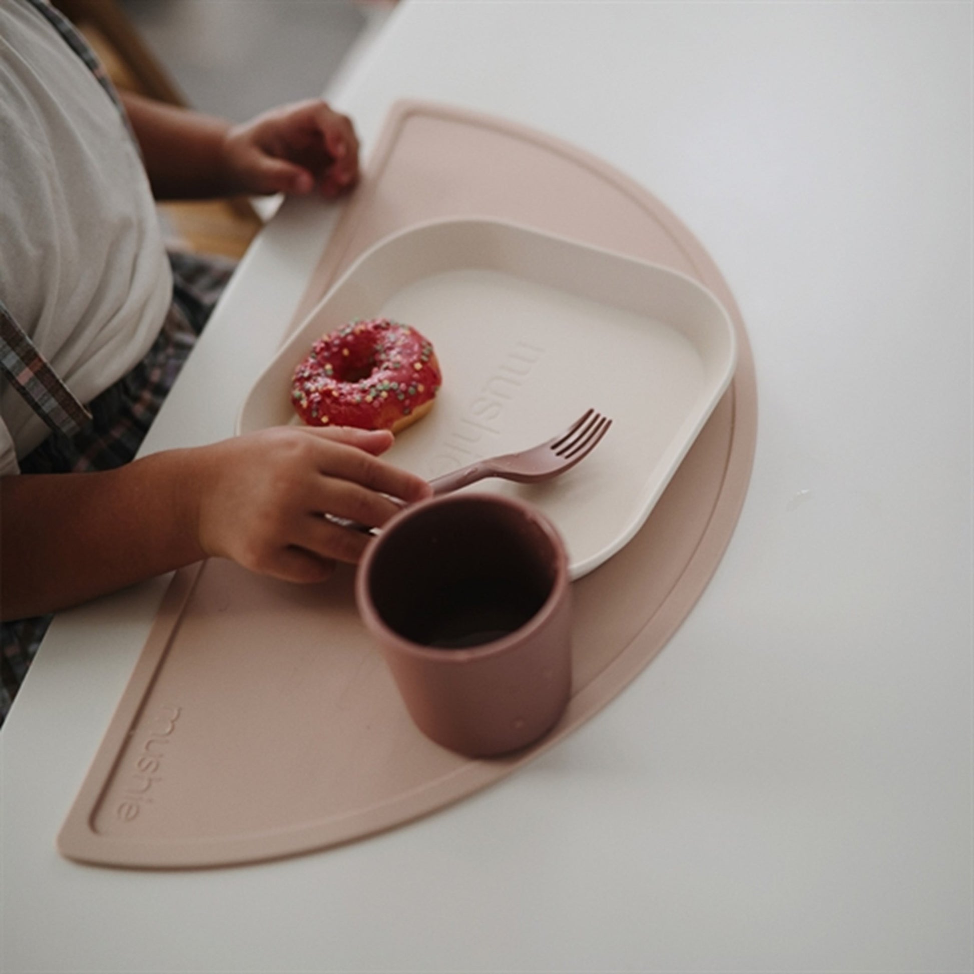 Mushie Plate Square Ivory