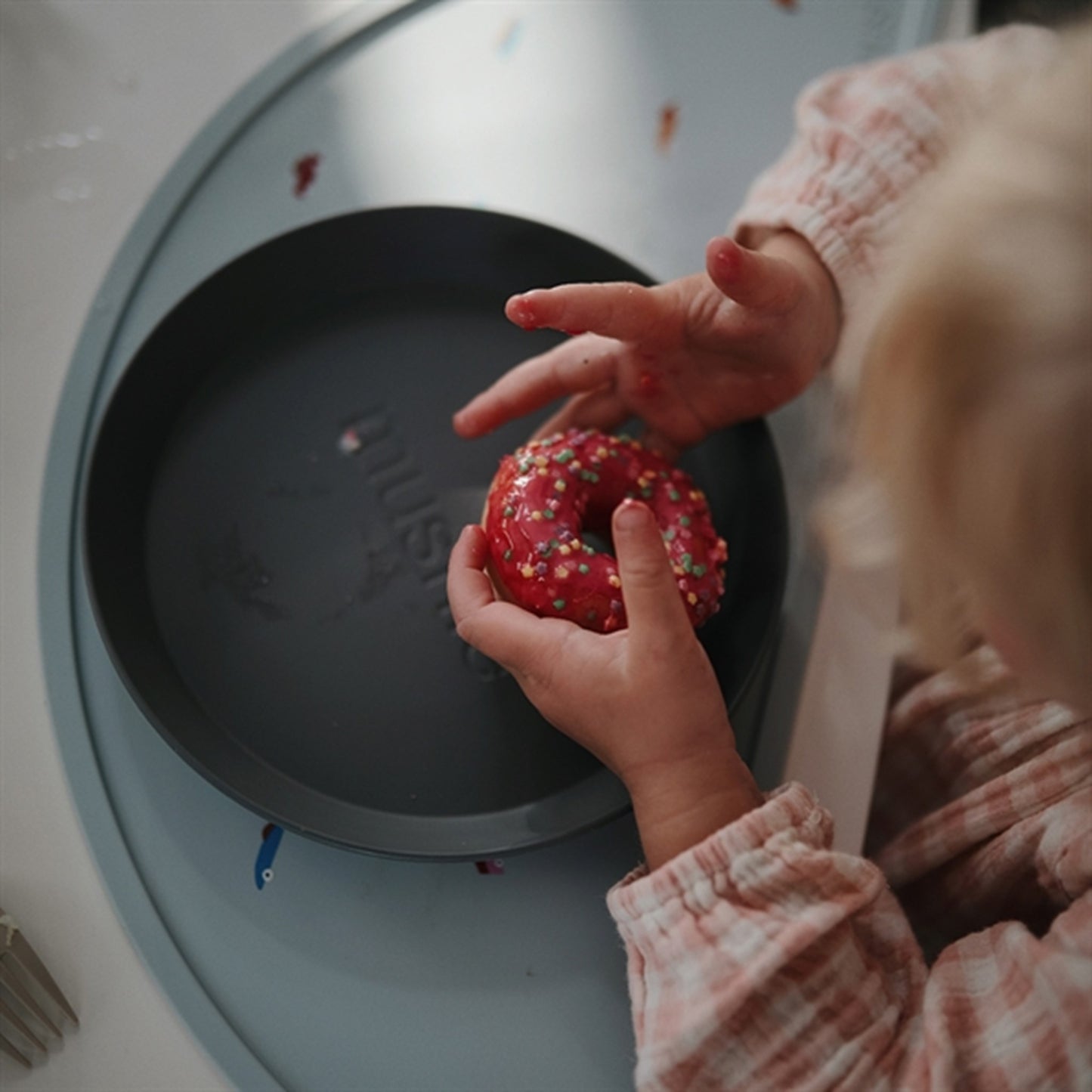 Mushie Plate Round 2-pack Smoke