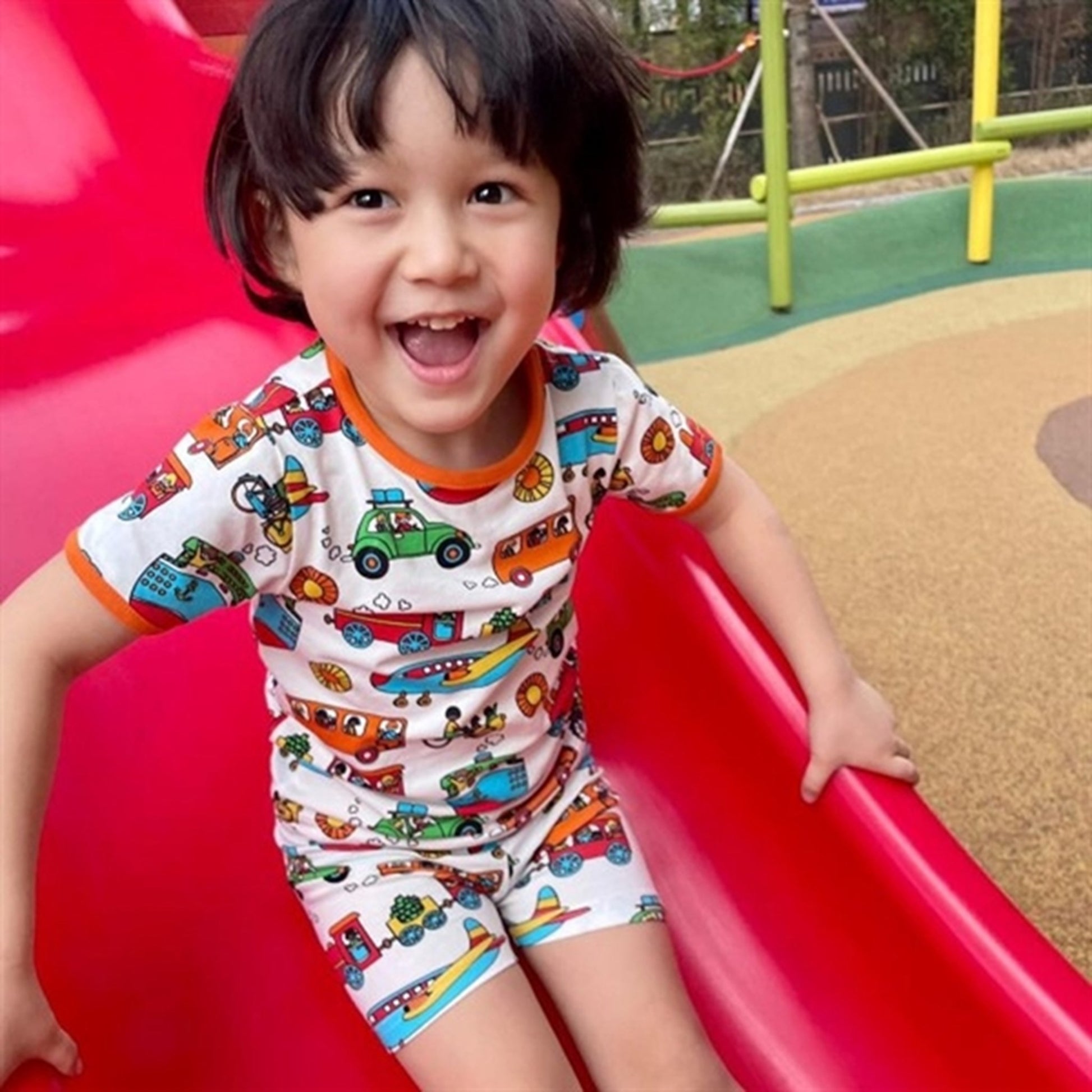 Småfolk Cream Travel T-shirt & Shorts Set