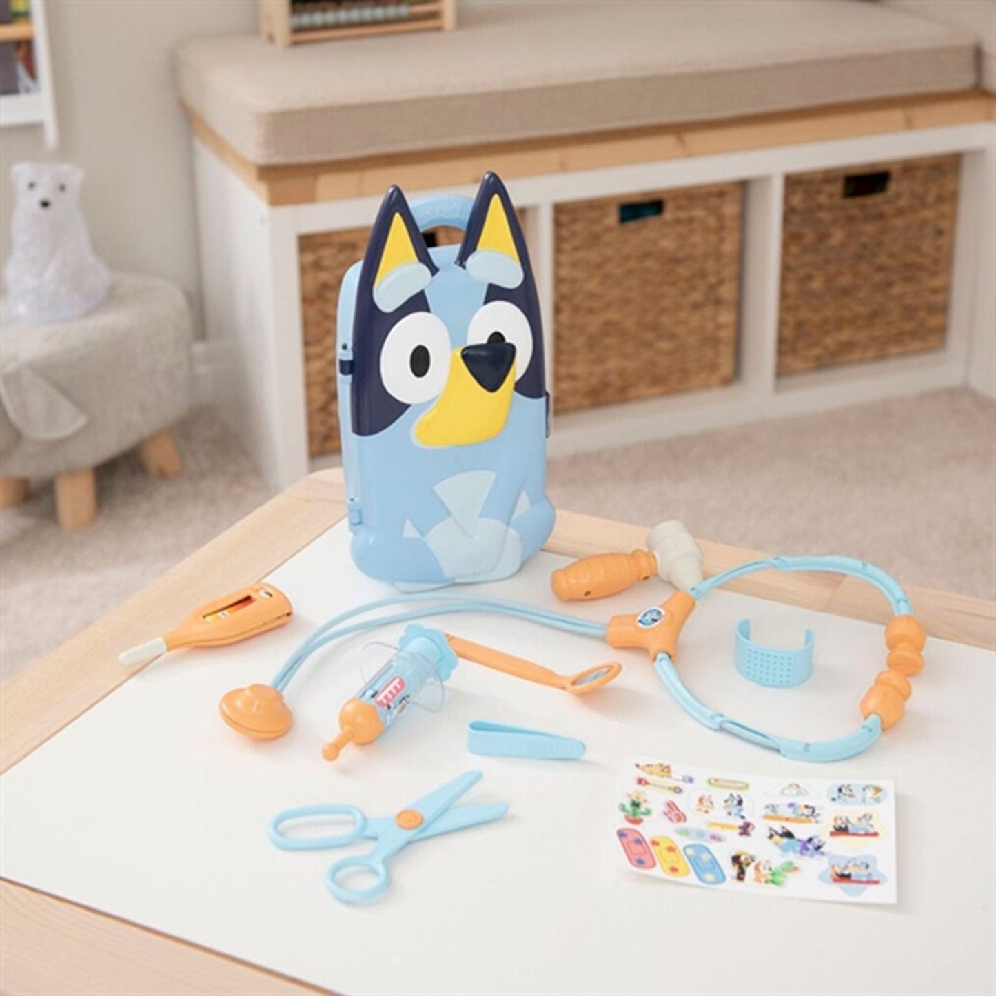 Bluey Bag w. Medical Equipment