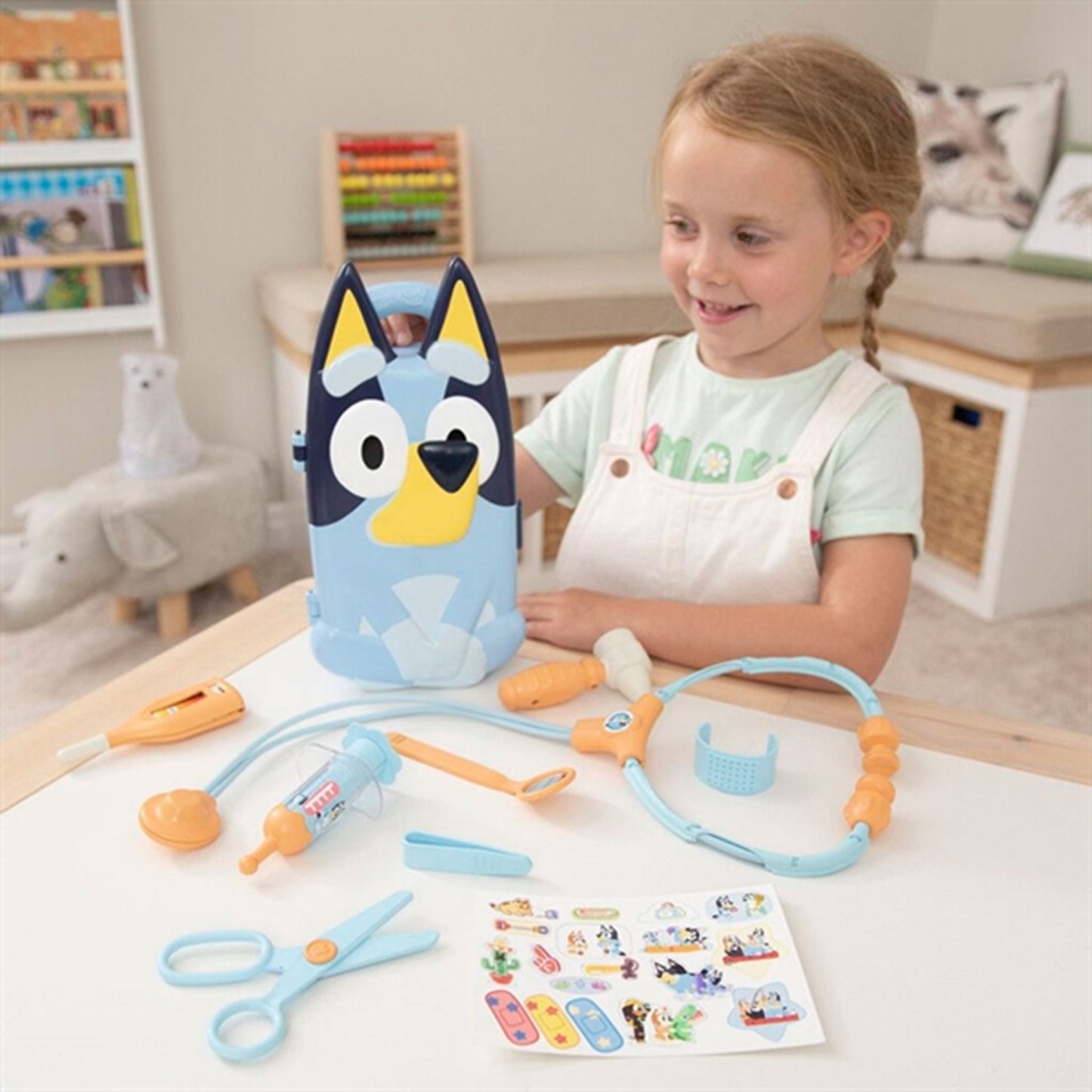 Bluey Bag w. Medical Equipment