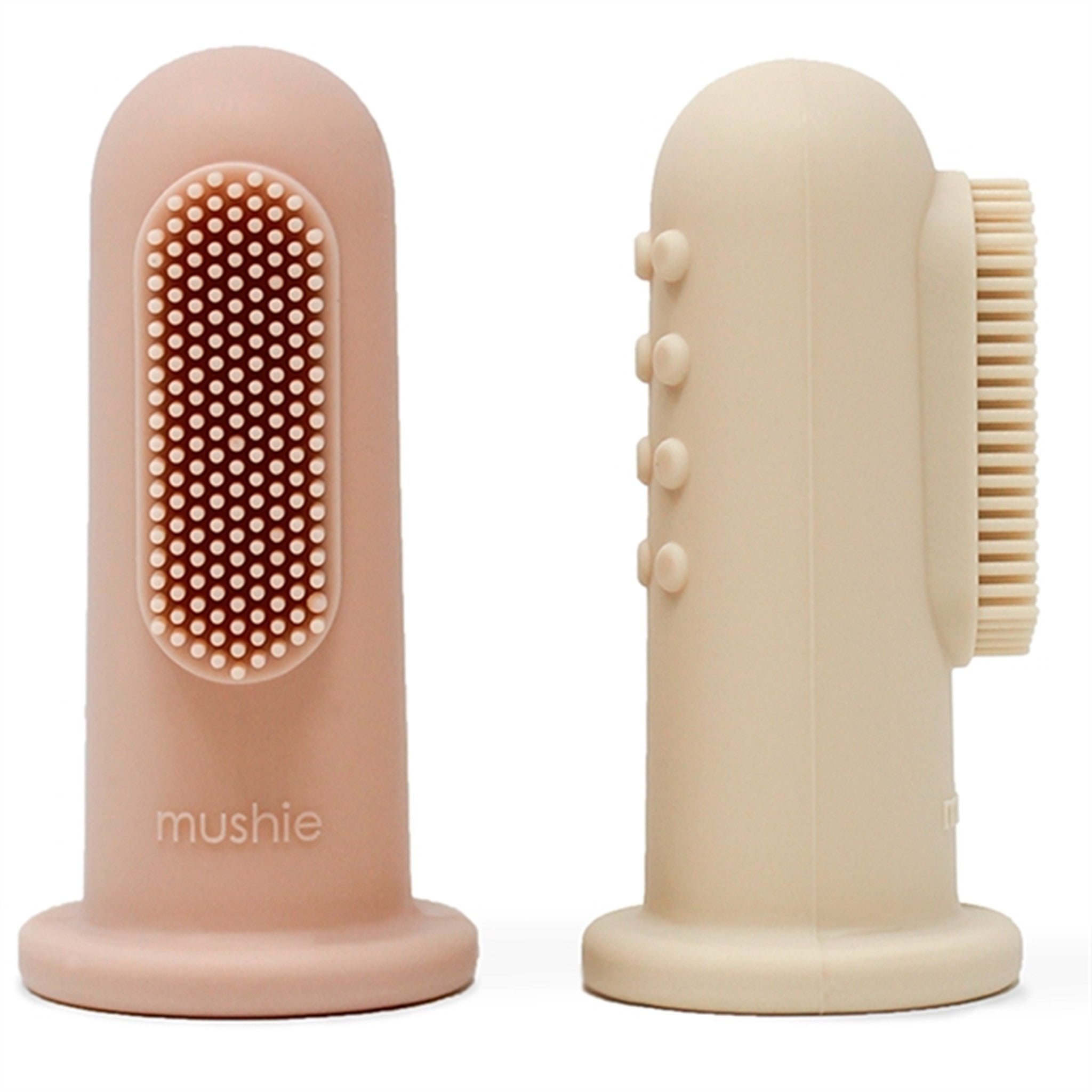Mushie 指套牙刷 2 包装，颜色为蜜桃粉和流沙