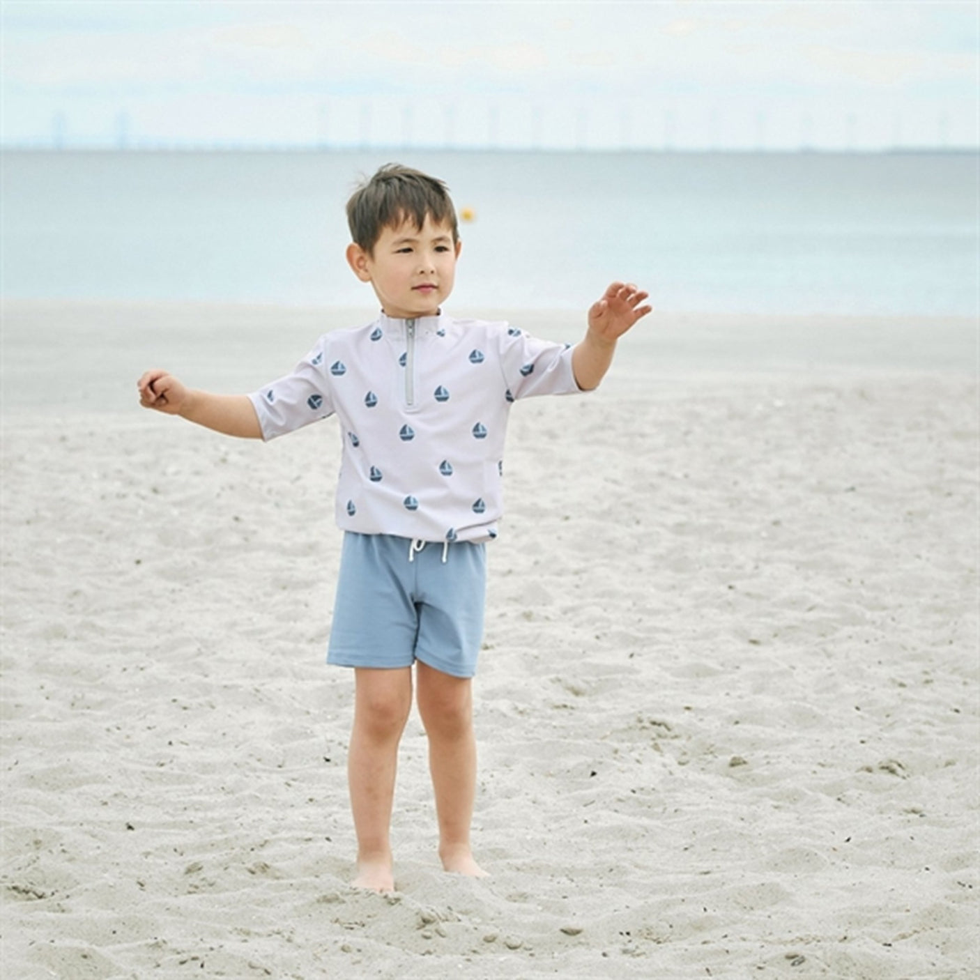 Petit Crabe Sand Boat Max Swim Shirt
