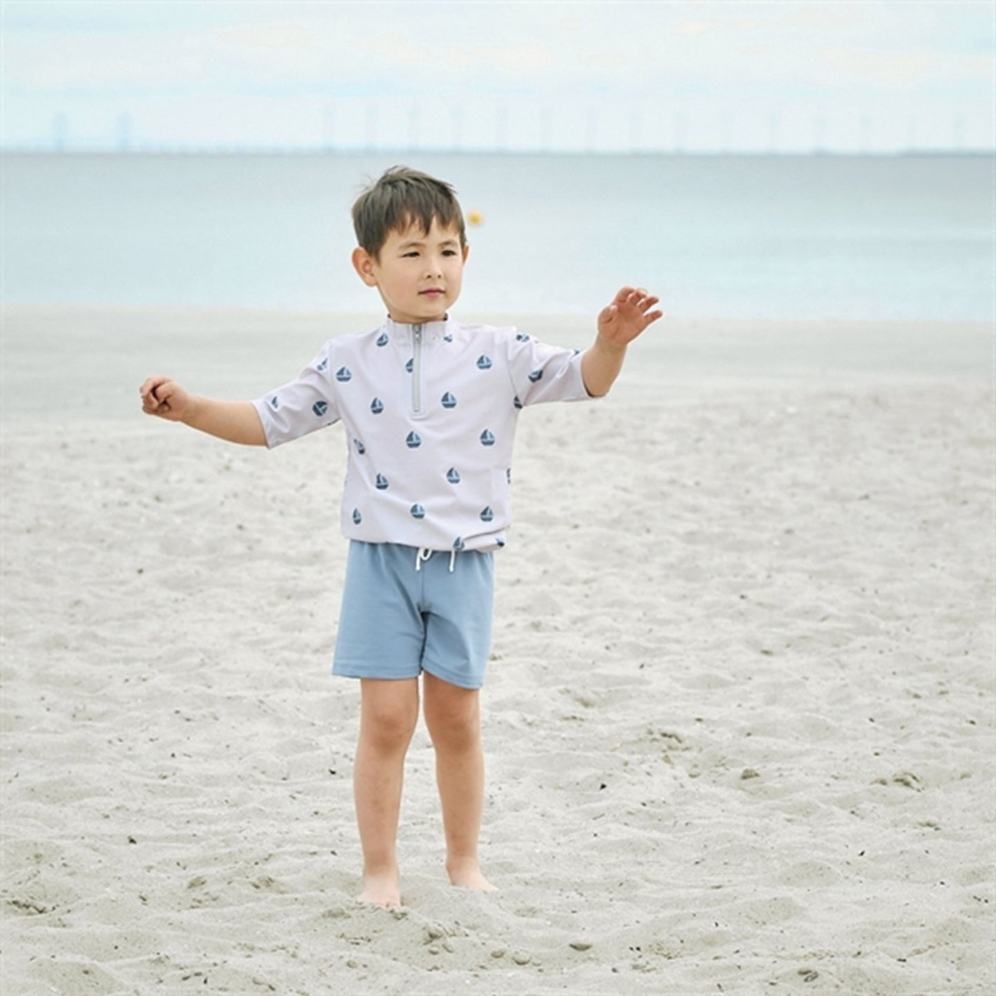 Petit Crabe Sand Boat Max Swim Shirt