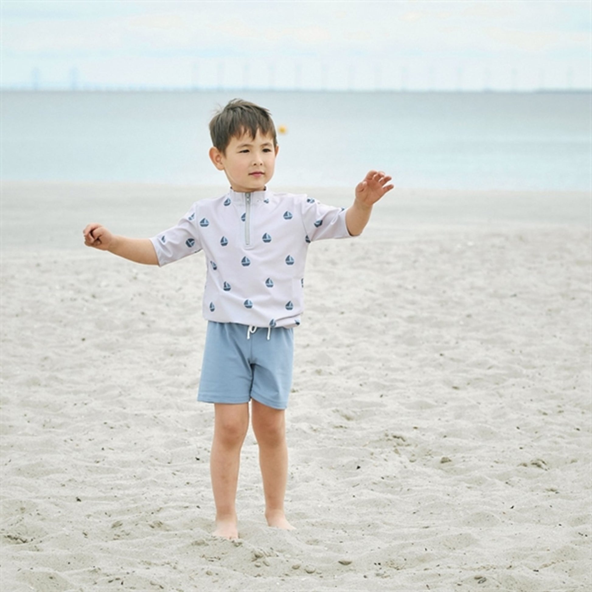 Petit Crabe Sand Boat Max Swim Shirt