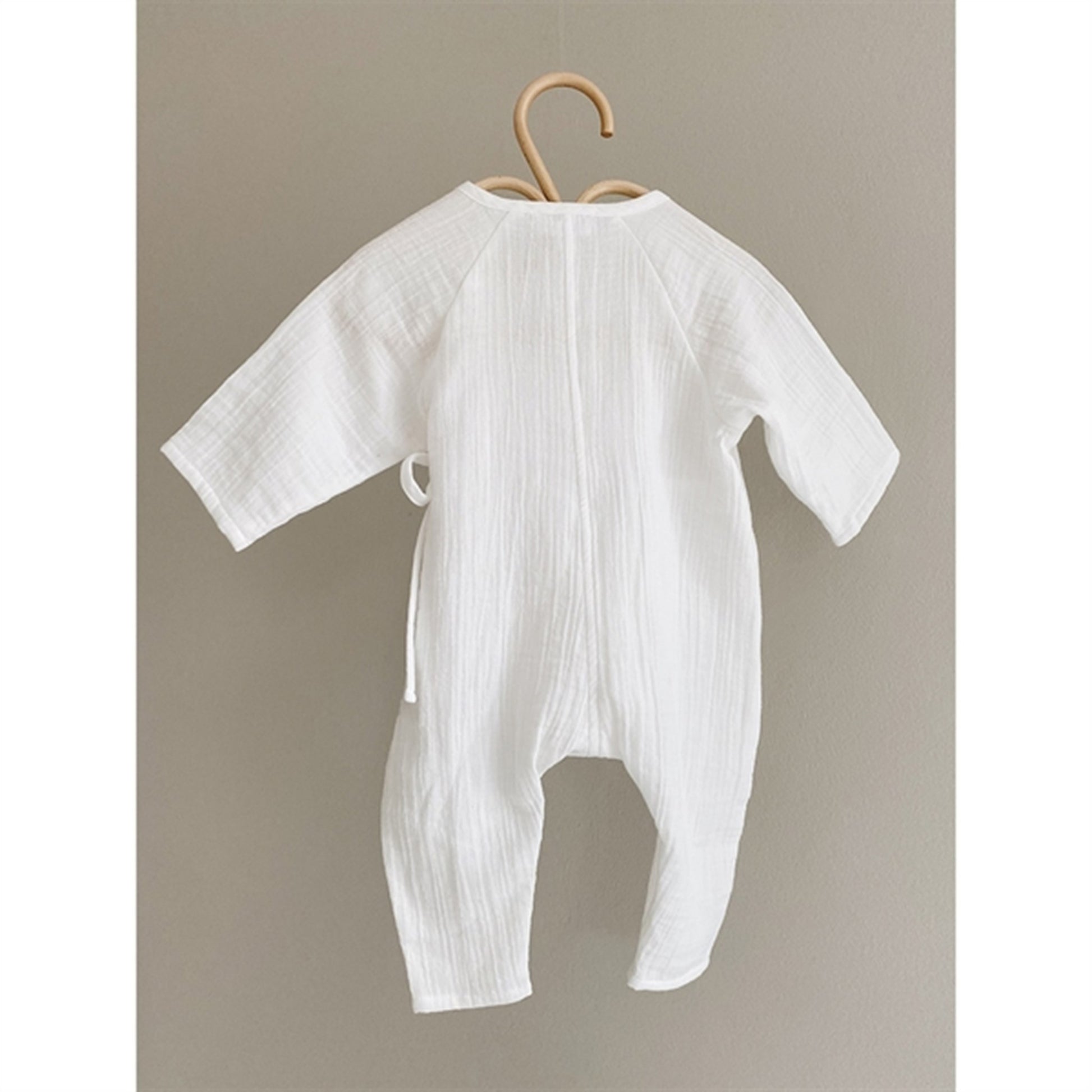 lalaby Natural white Iris Onesie