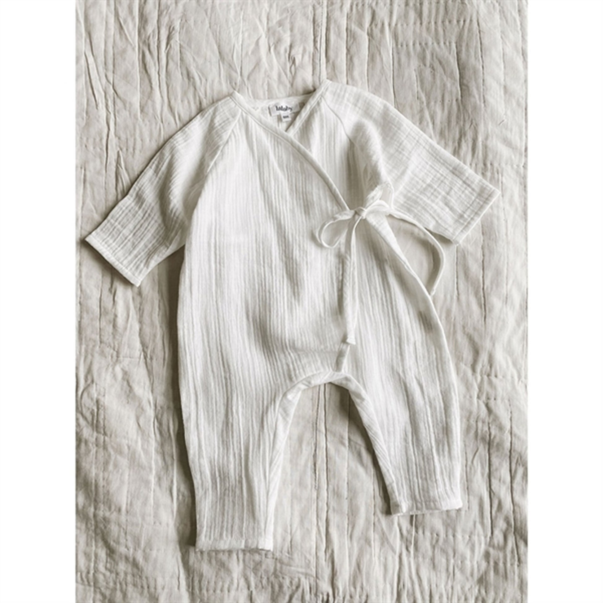 lalaby Natural white Iris Onesie
