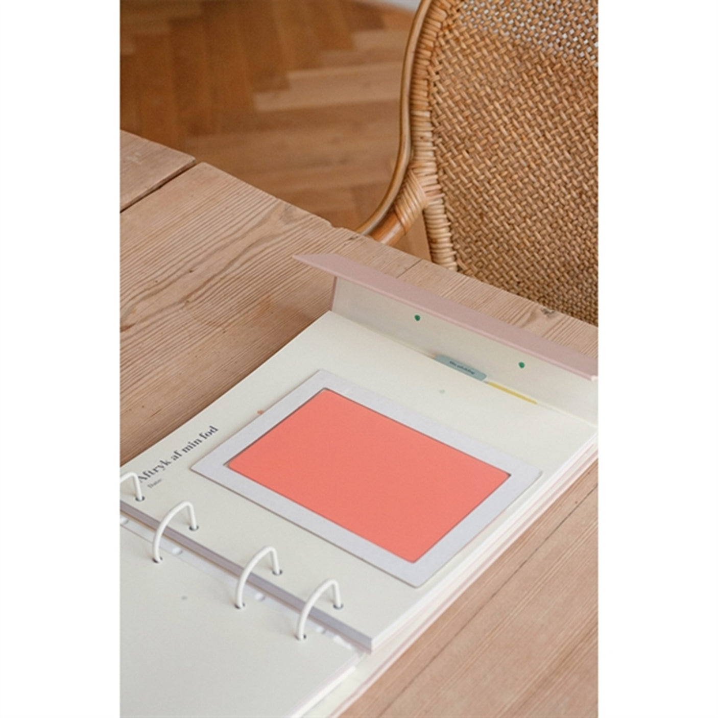 Specialday Hand and Footprint Coral