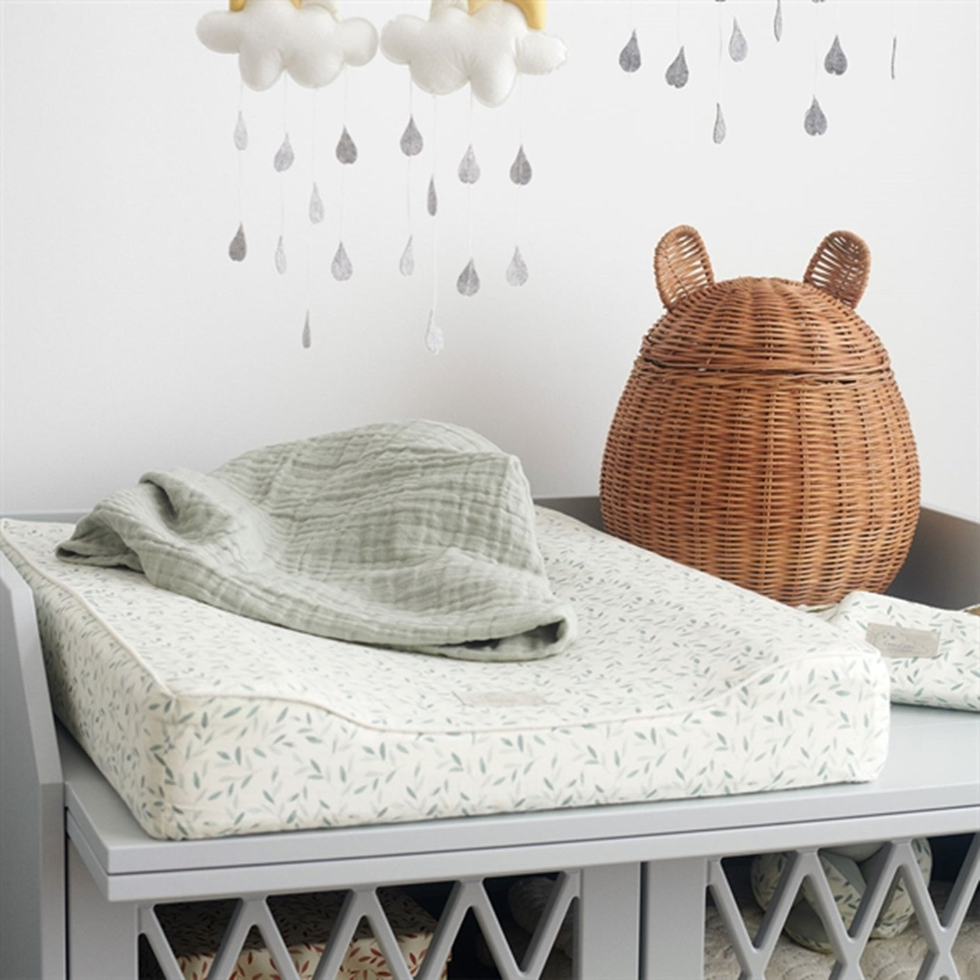 Cam Cam Copenhagen Changing Cushion Green Leaves 2