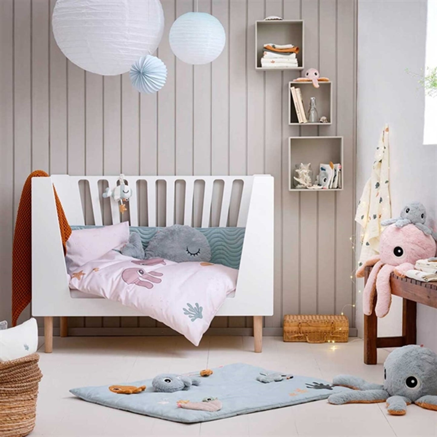 Done by Deer Sensory Play Sea Mat Sea Friends Colour Mix 2