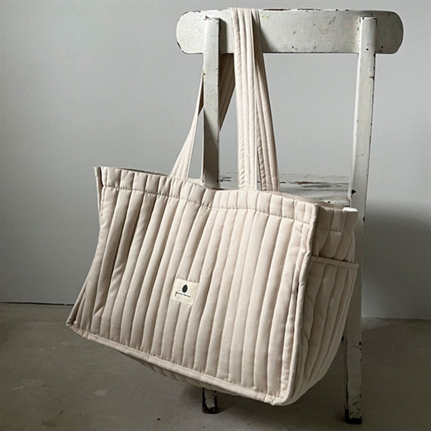 Pine Cone Nursery Bag Natura