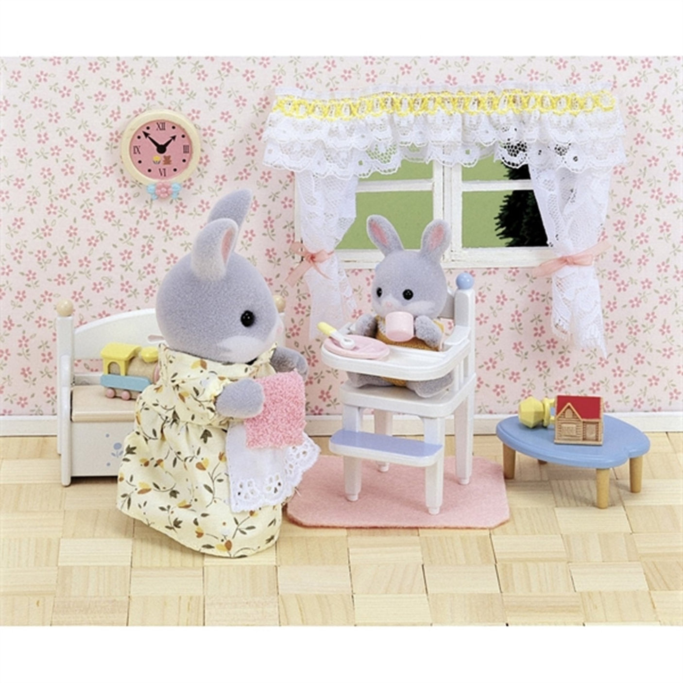 Sylvanian Families® Baby High Chair
